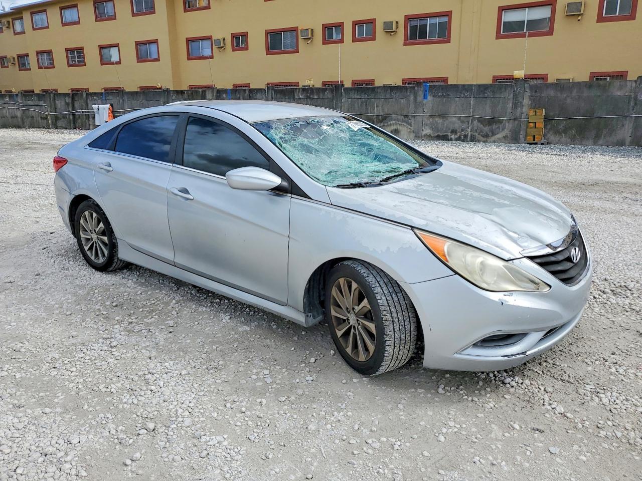 2014 HYUNDAI SONATA