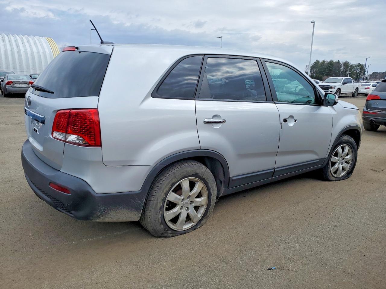 2011 KIA SORENTO