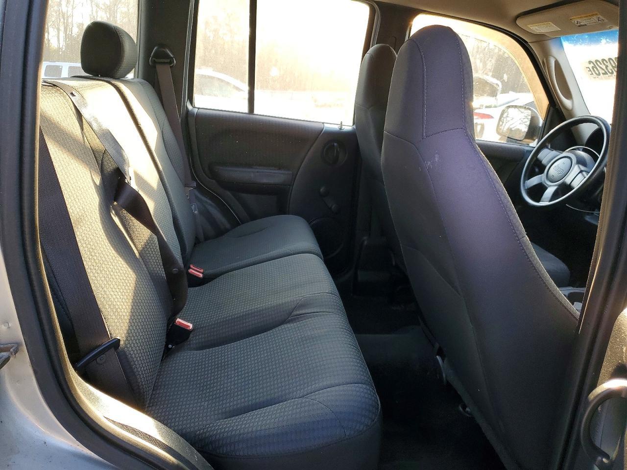 2002 JEEP Liberty