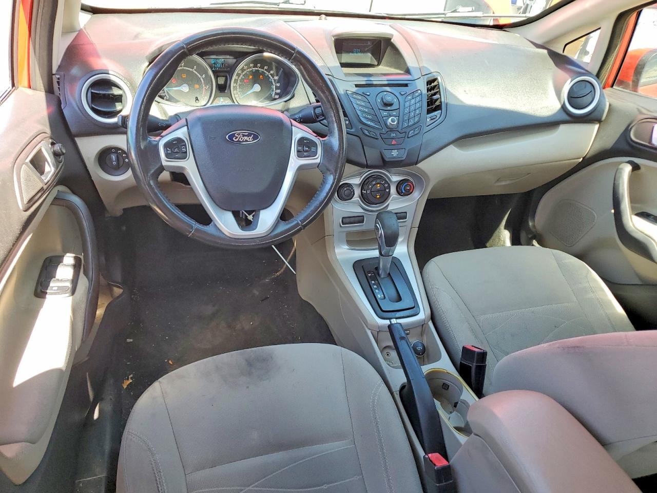 2014 FORD Fiesta
