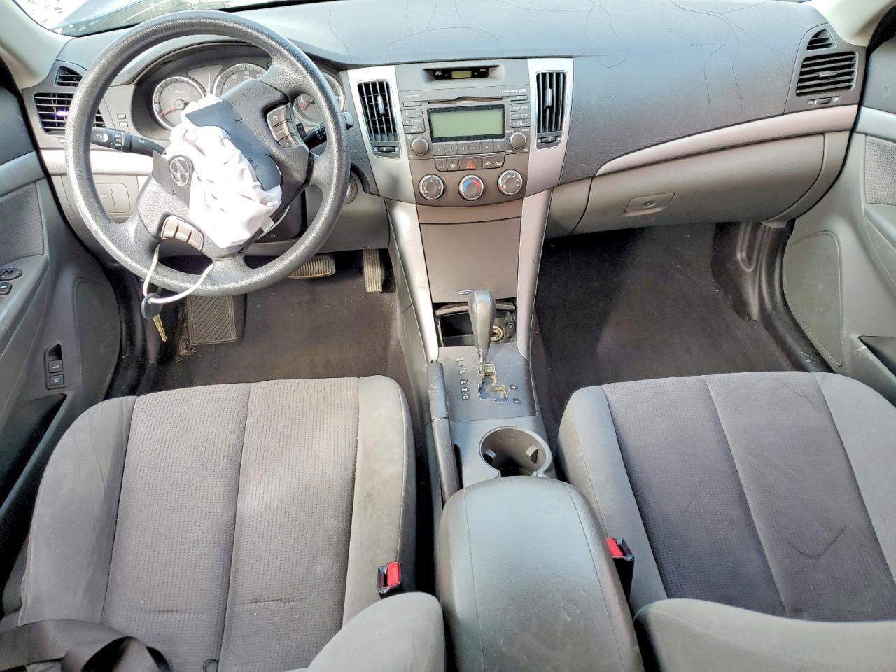 2010 HYUNDAI SONATA