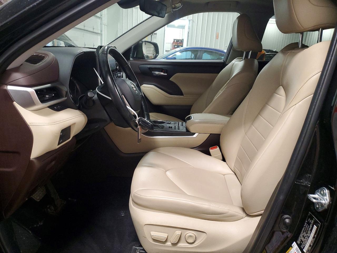 2022 TOYOTA HIGHLANDER