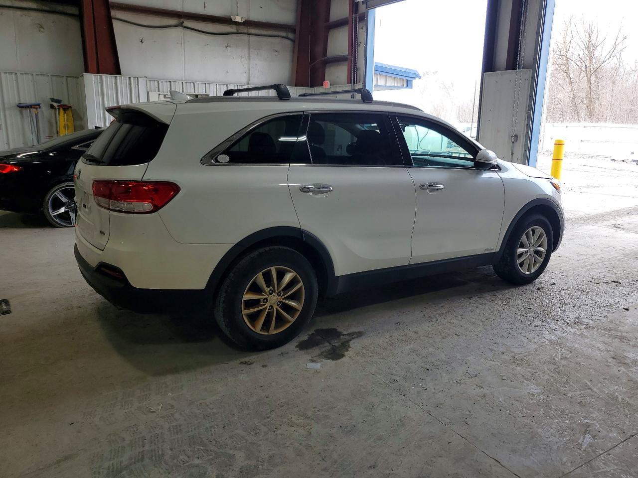 2017 KIA SORENTO