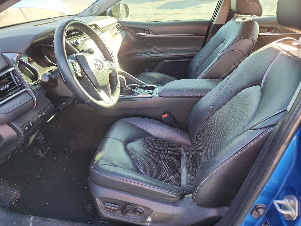 2018 TOYOTA CAMRY