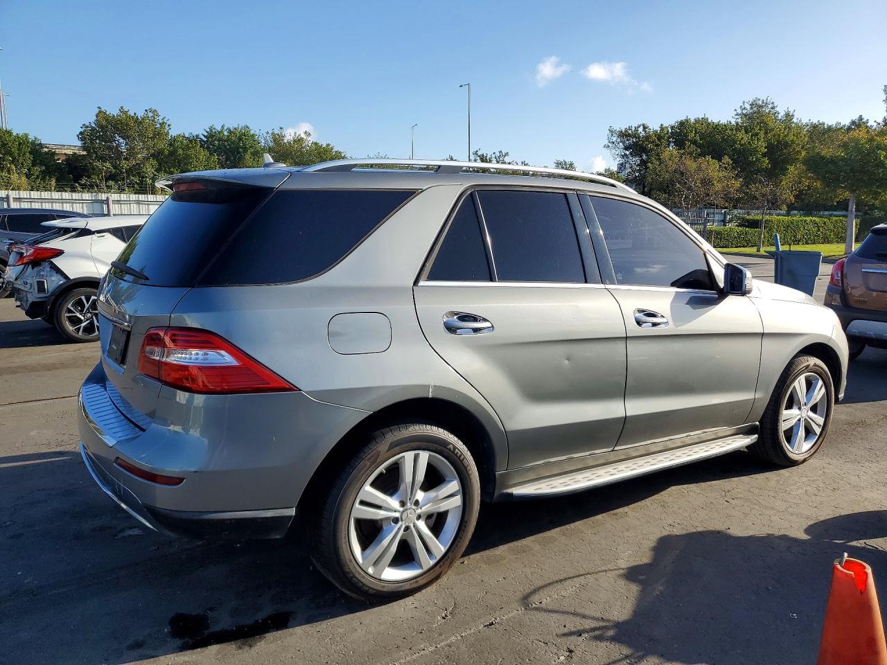 2014 MERCEDES-BENZ ML-Class