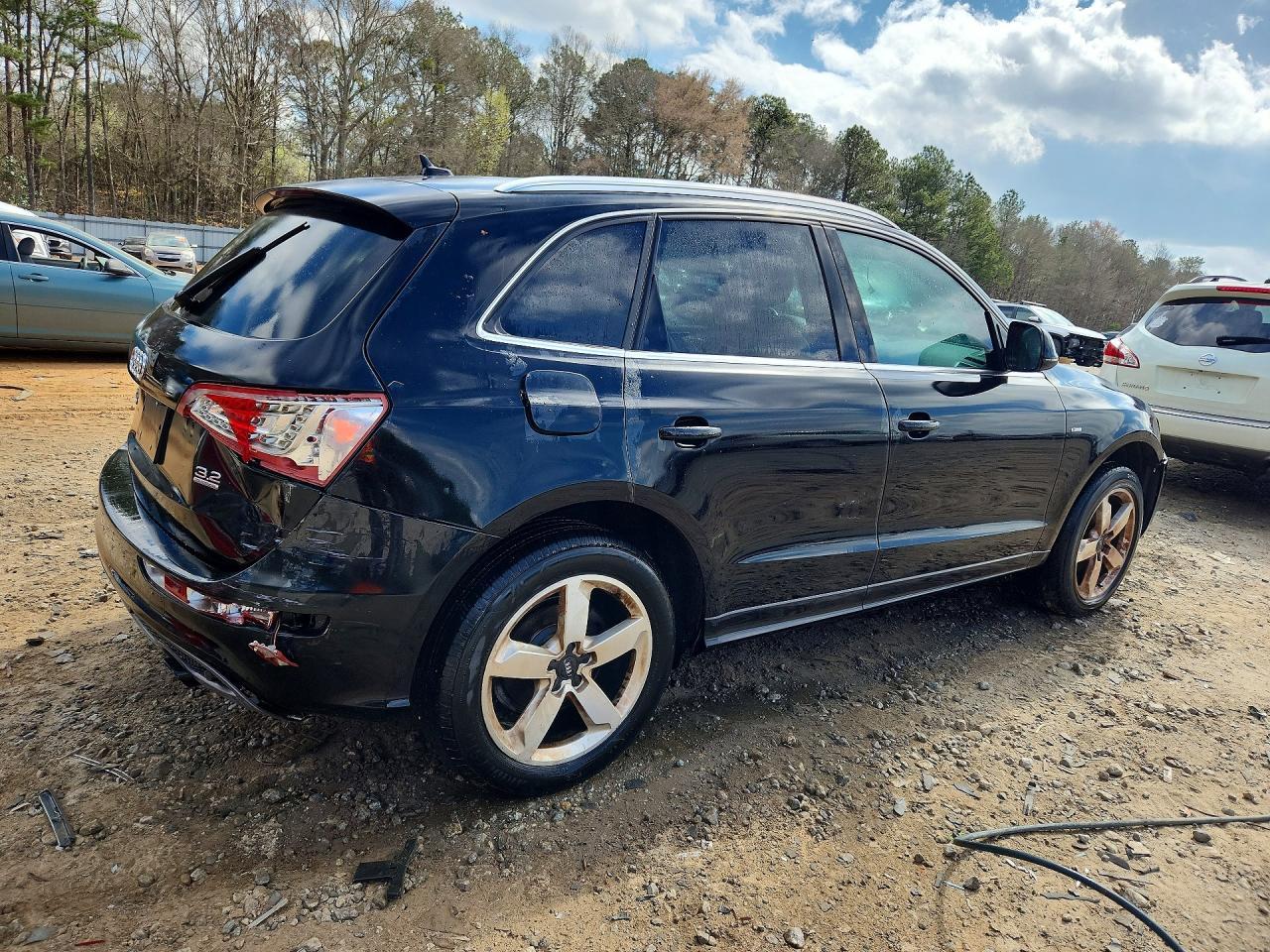 2011 AUDI Q5