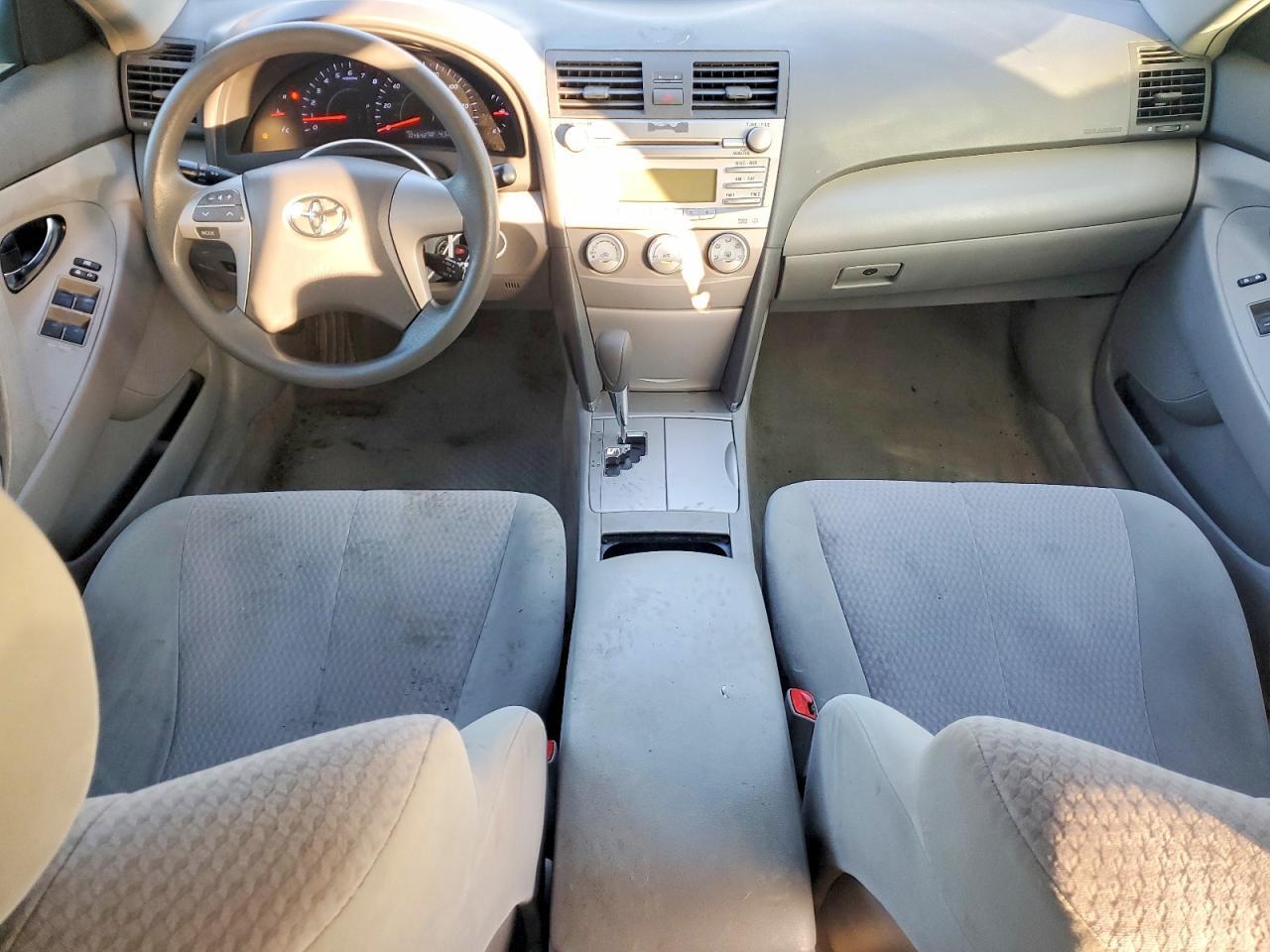 2010 TOYOTA CAMRY