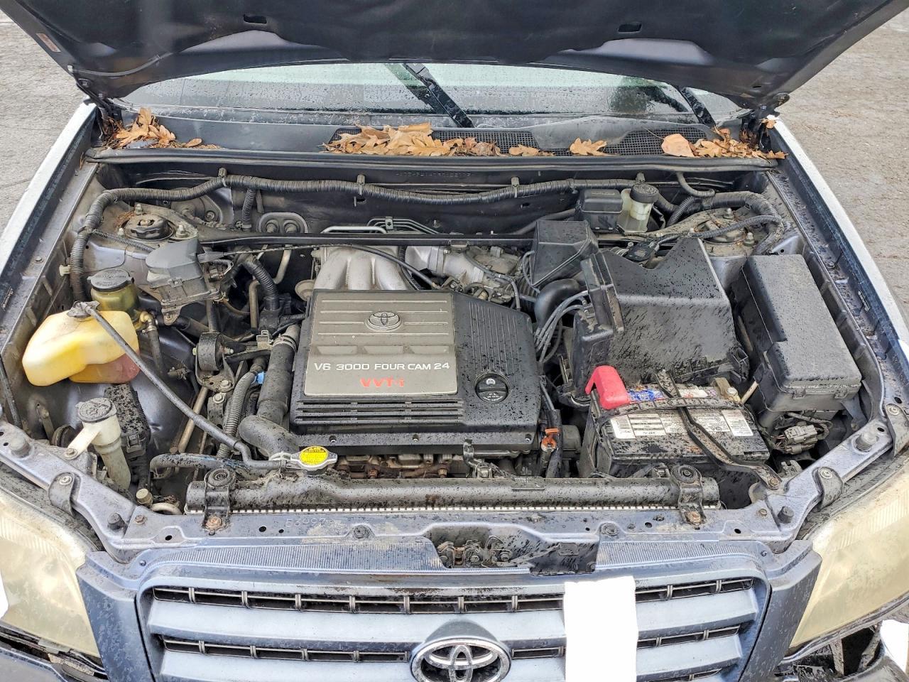 2003 TOYOTA HIGHLANDER