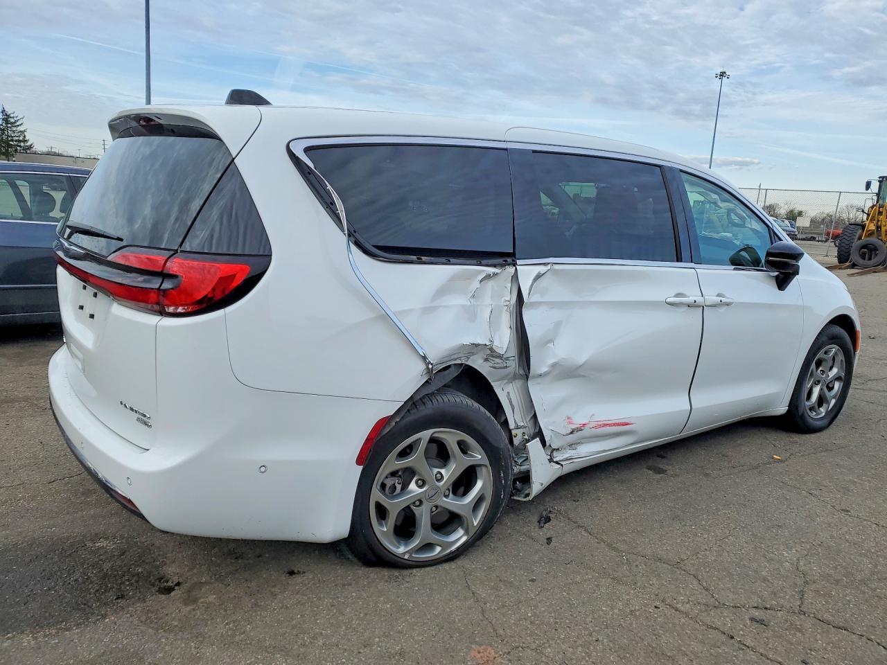 2024 CHRYSLER Pacifica