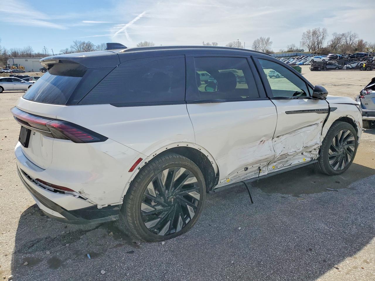 2025 LINCOLN Nautilus