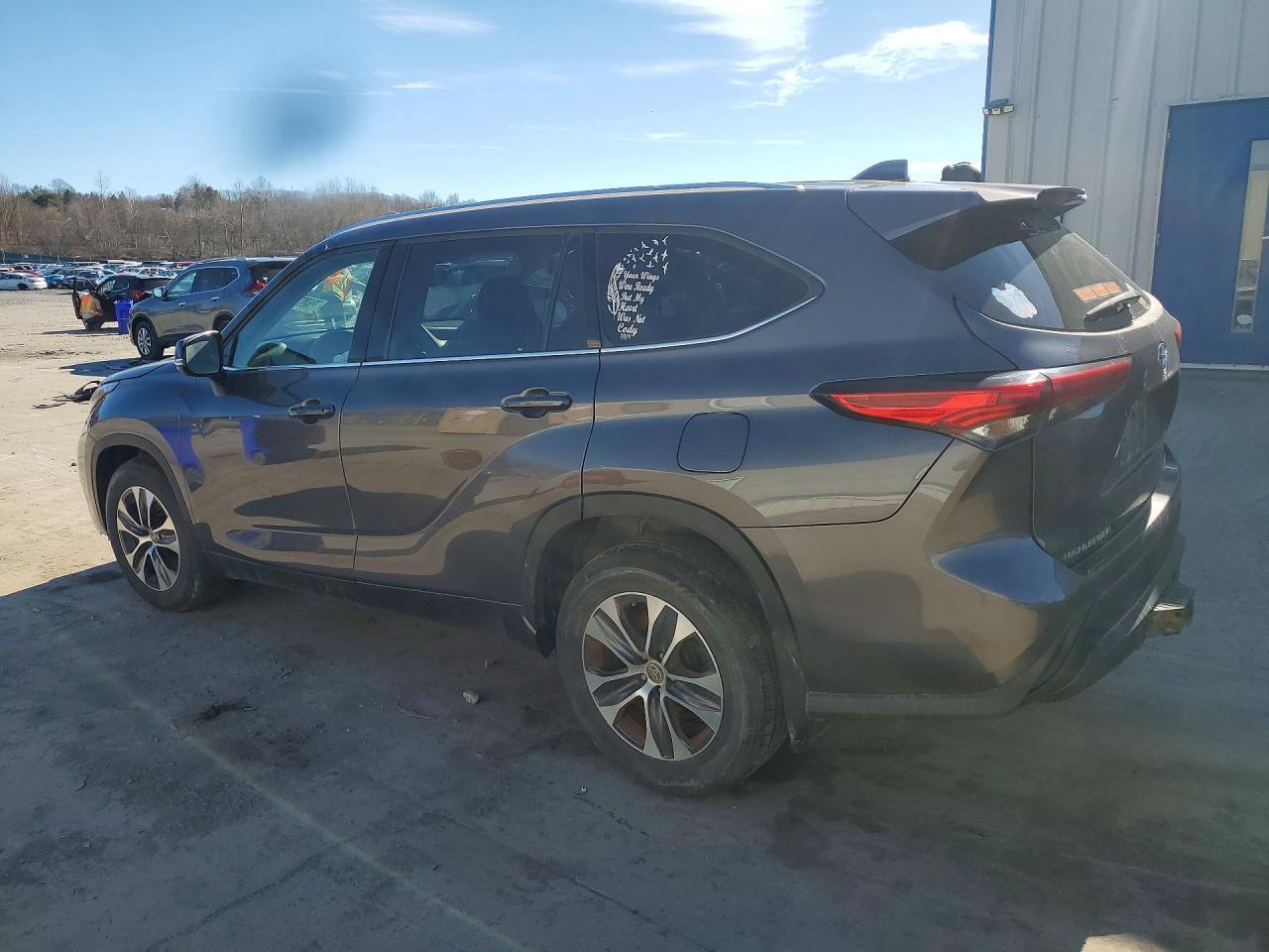 2021 TOYOTA HIGHLANDER