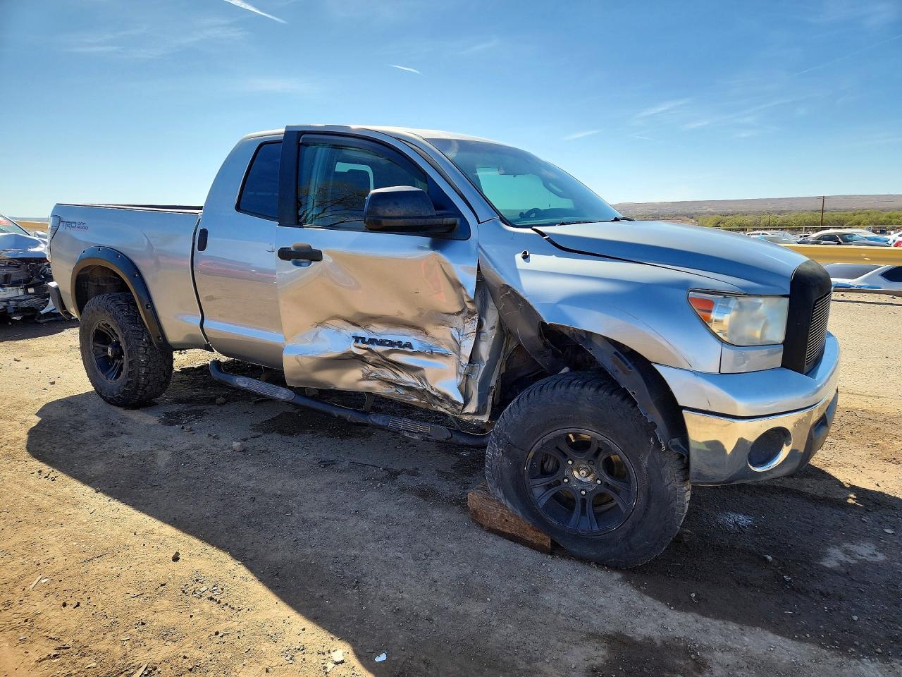 2011 TOYOTA TUNDRA