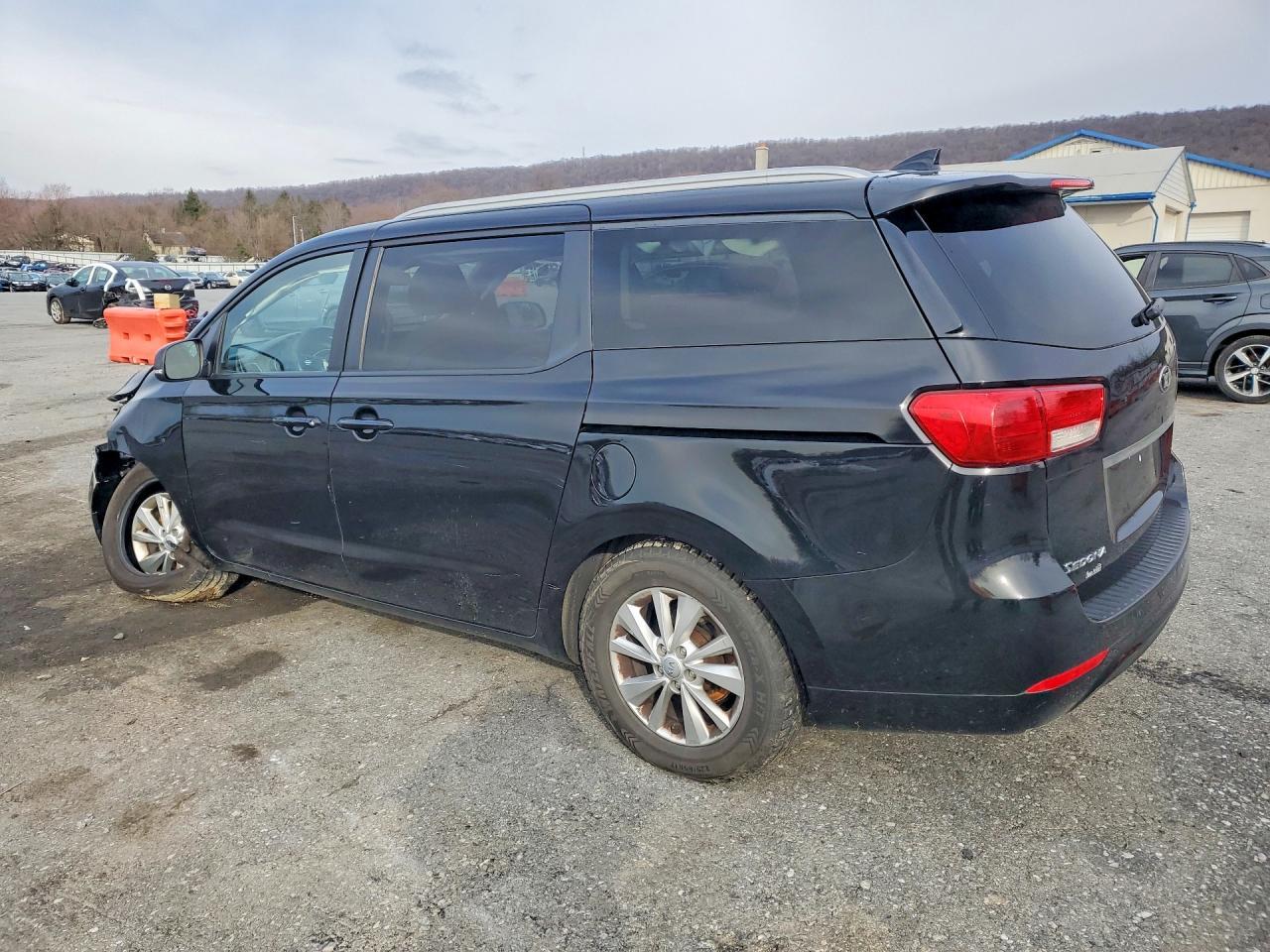 2015 KIA SEDONA