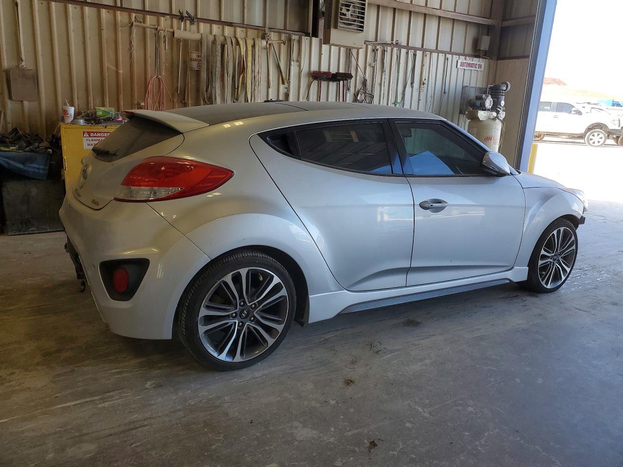 2016 HYUNDAI VELOSTER