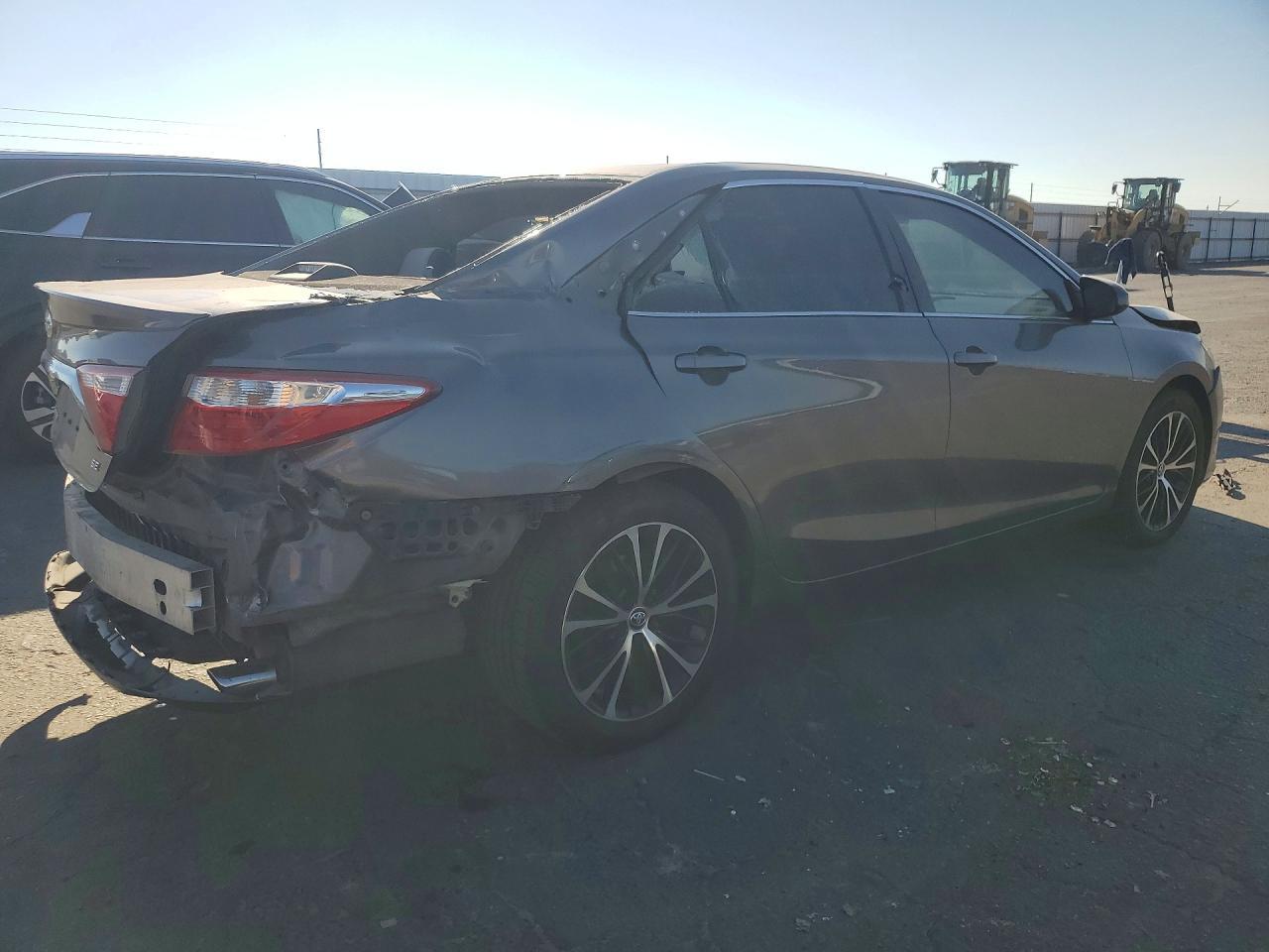 2015 TOYOTA CAMRY