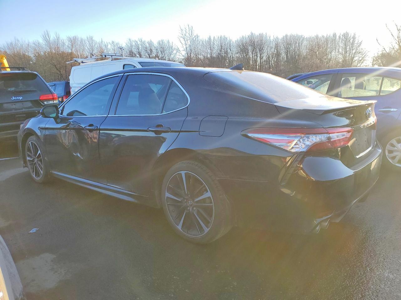 2019 TOYOTA CAMRY