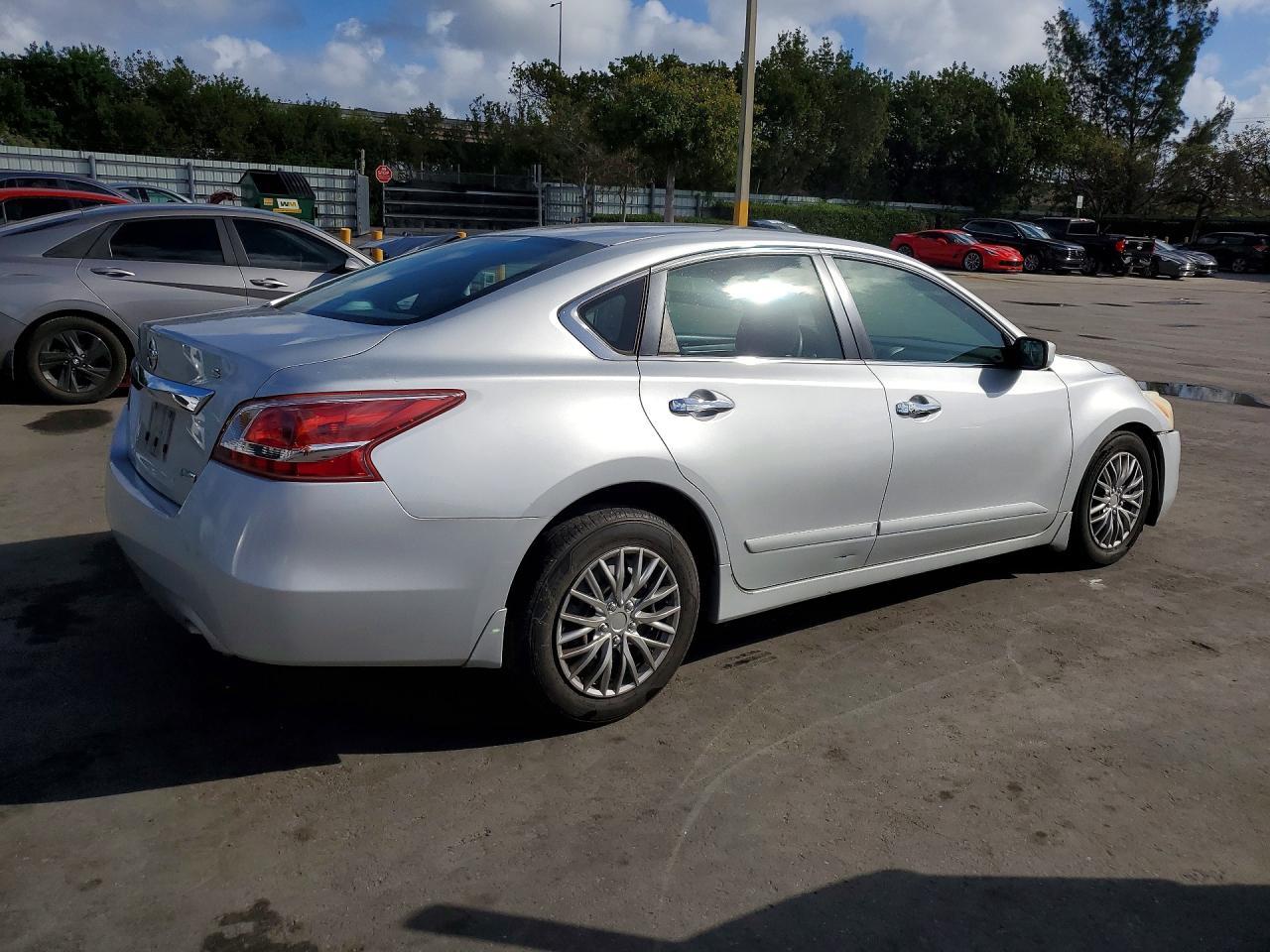 2013 NISSAN ALTIMA