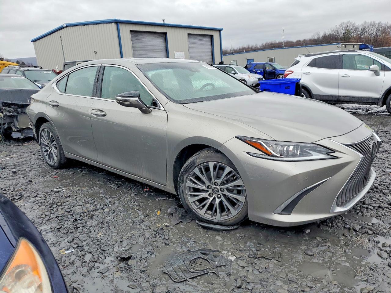 2021 LEXUS ES 250