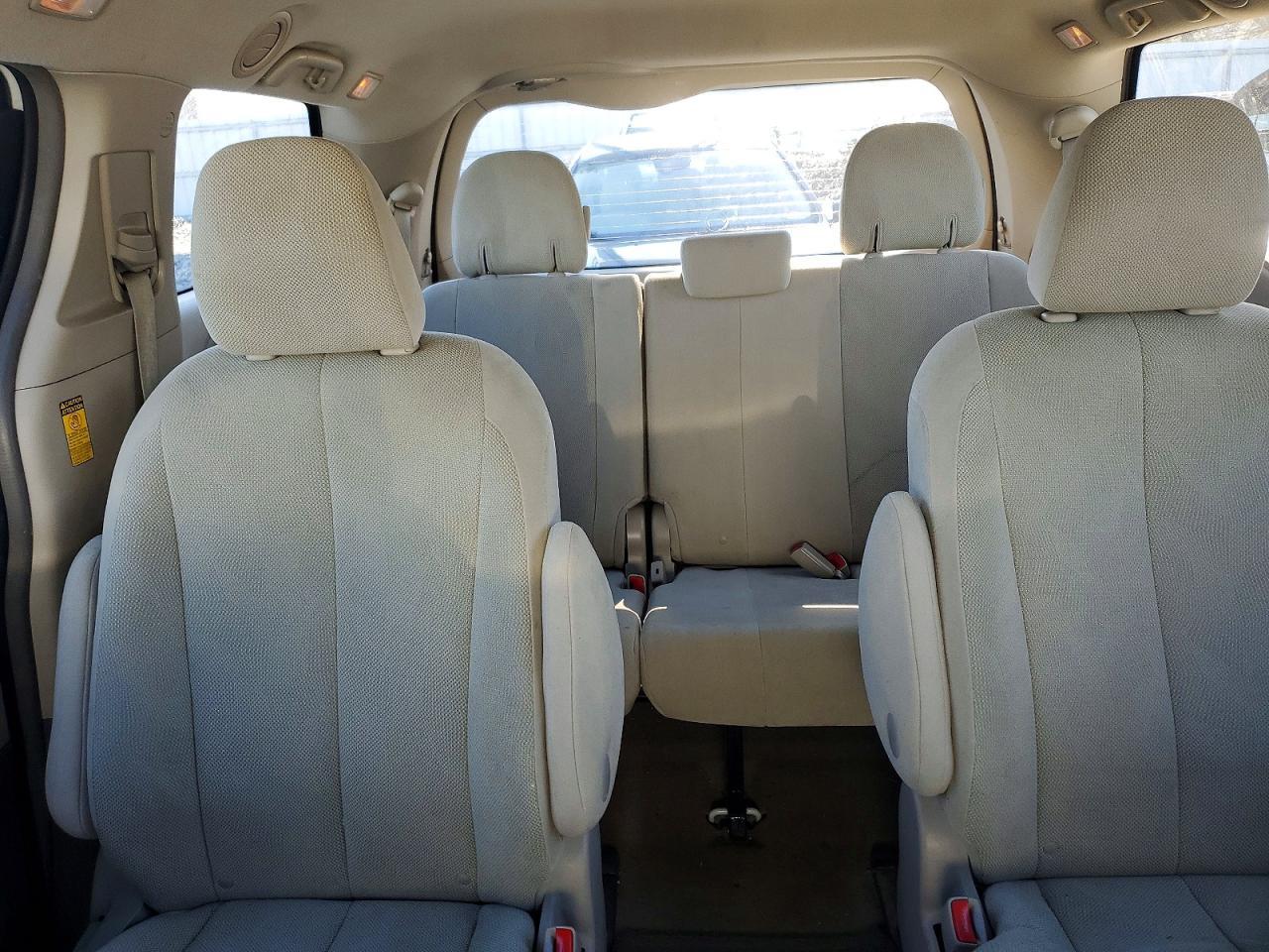 2014 TOYOTA SIENNA