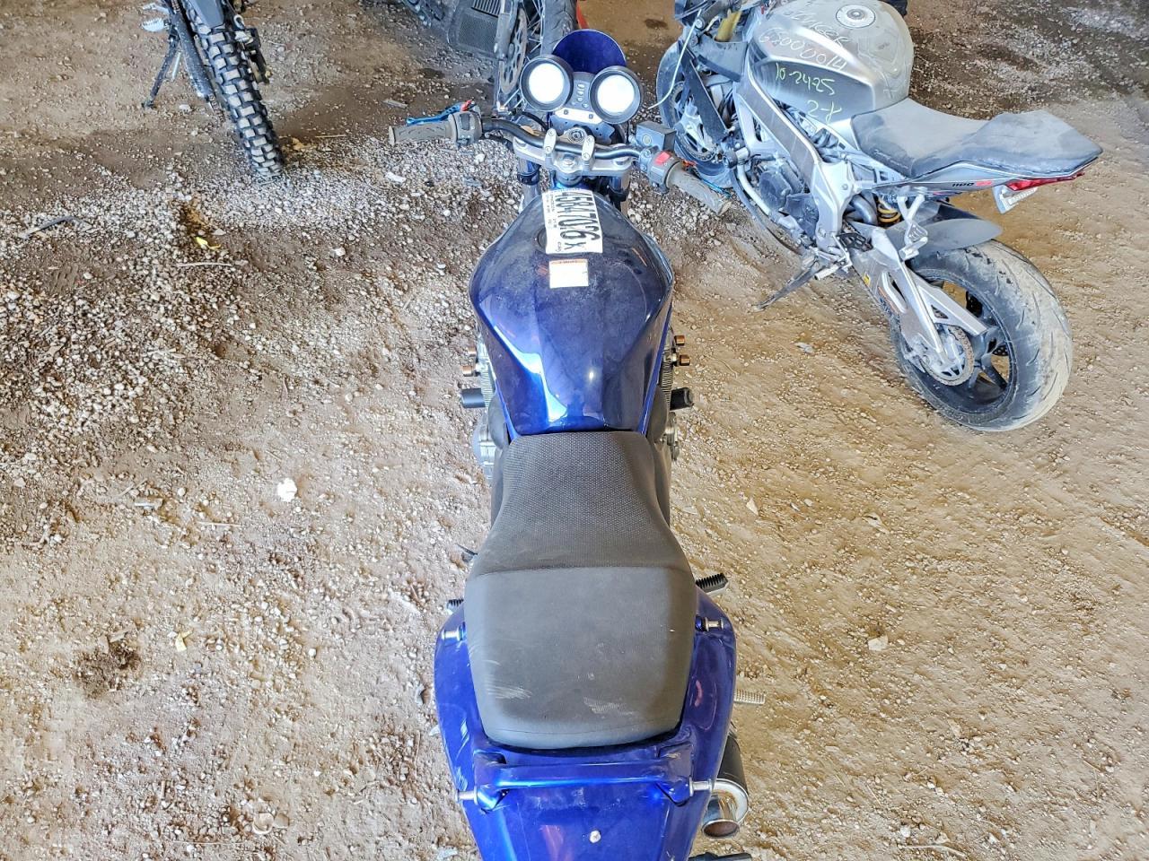 2001 SUZUKI GSF600