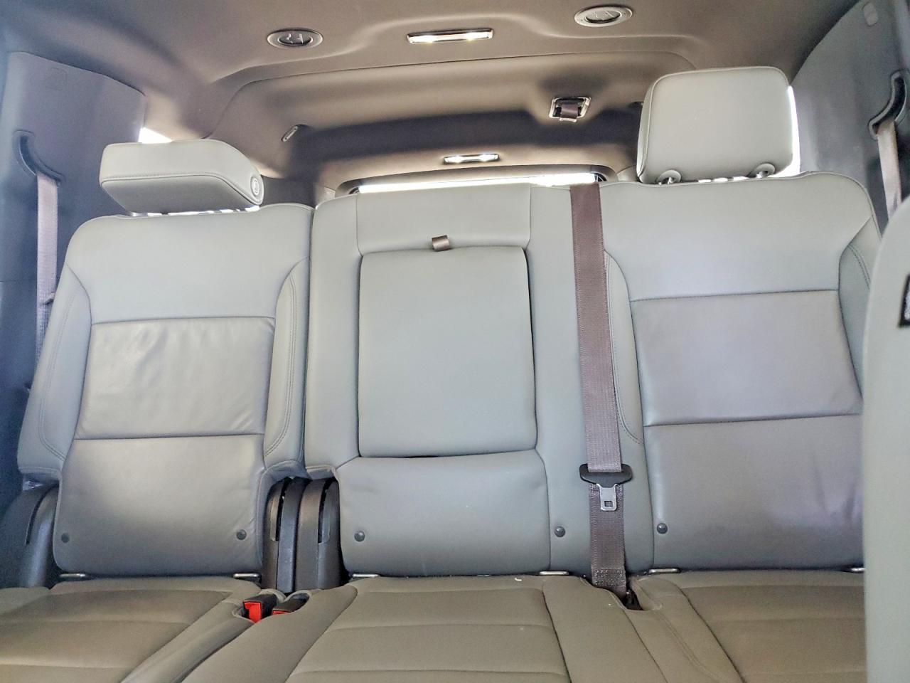 2022 CHEVROLET Suburban