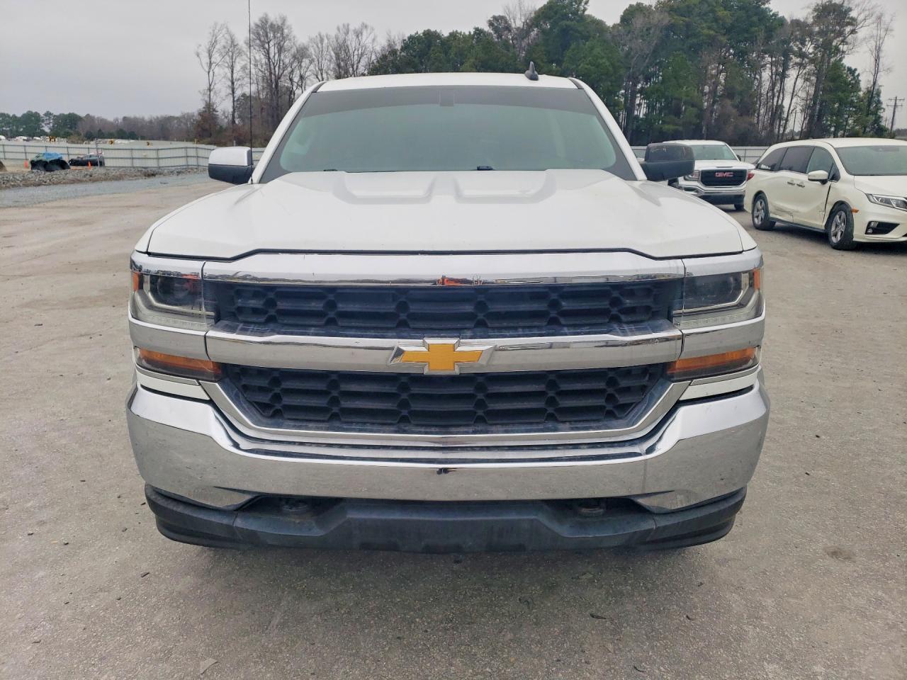 2017 CHEVROLET Silverado