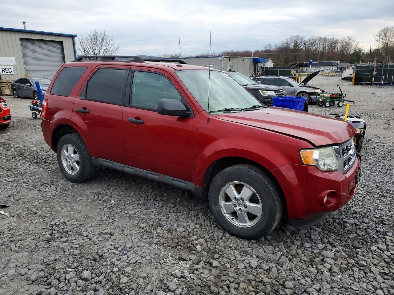 2009 FORD ESCAPE