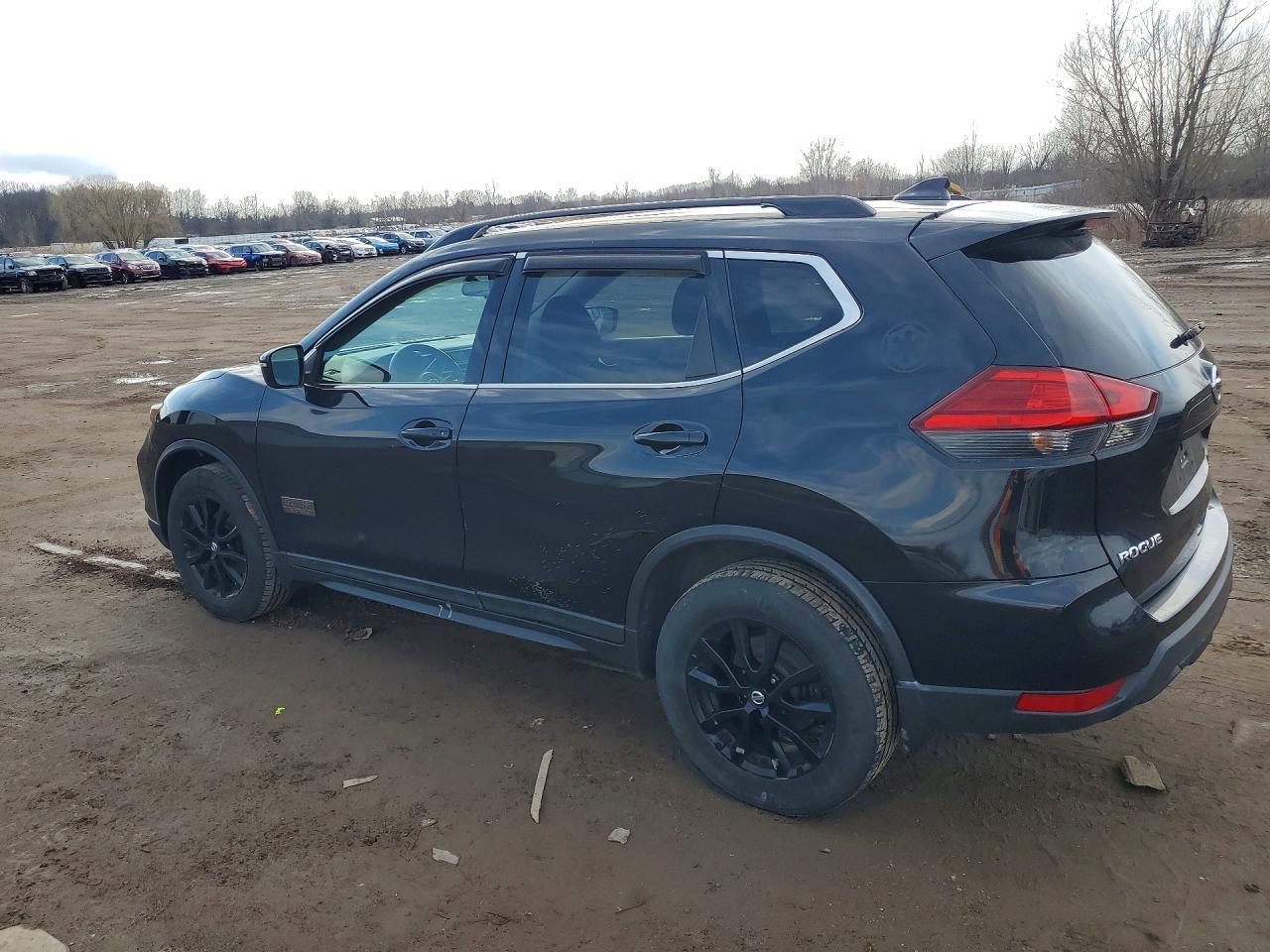 2017 NISSAN ROGUE