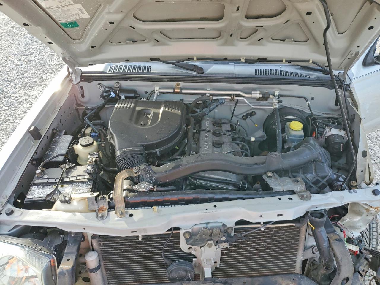 2004 NISSAN Frontier