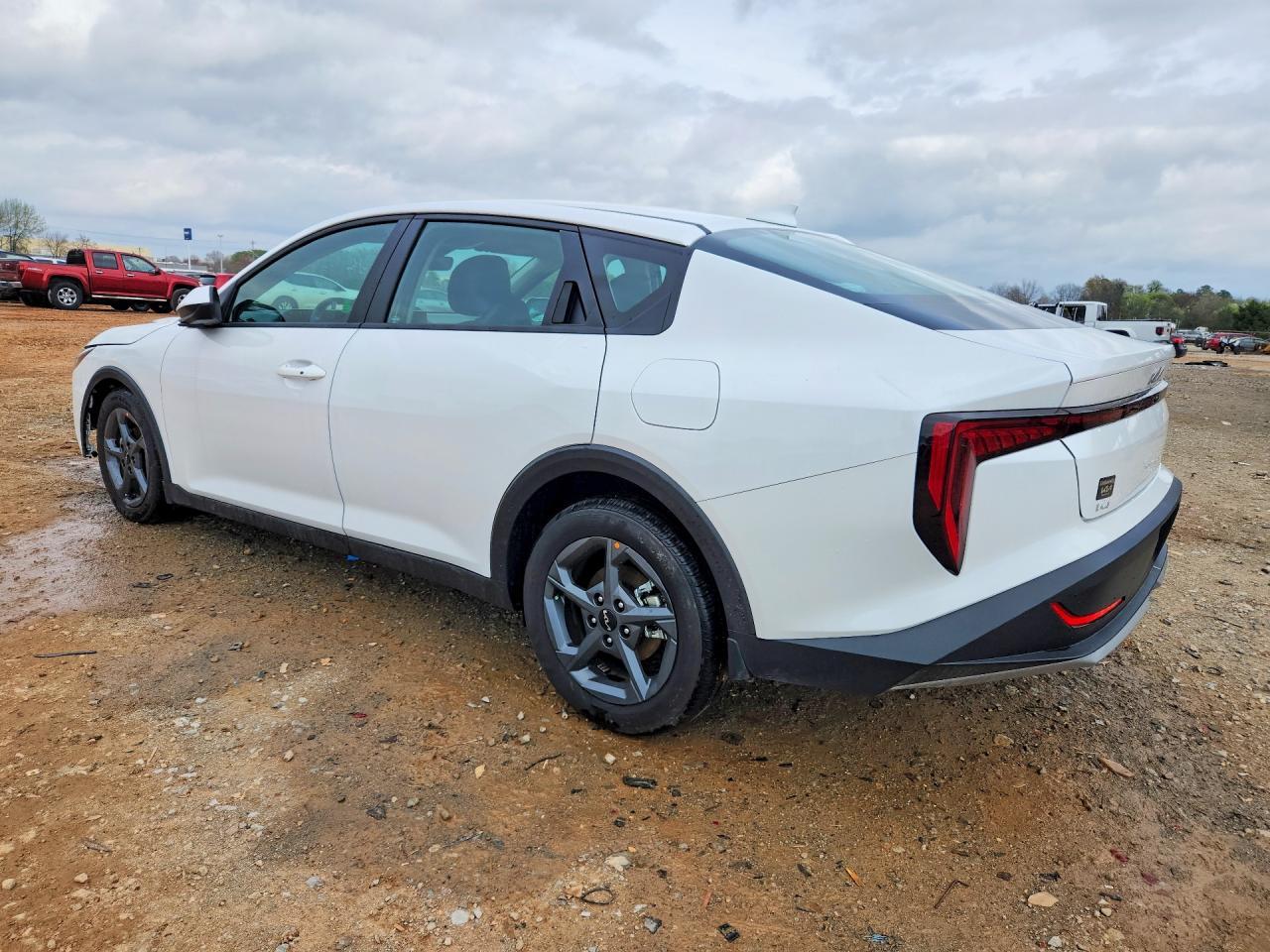 2025 KIA K4
