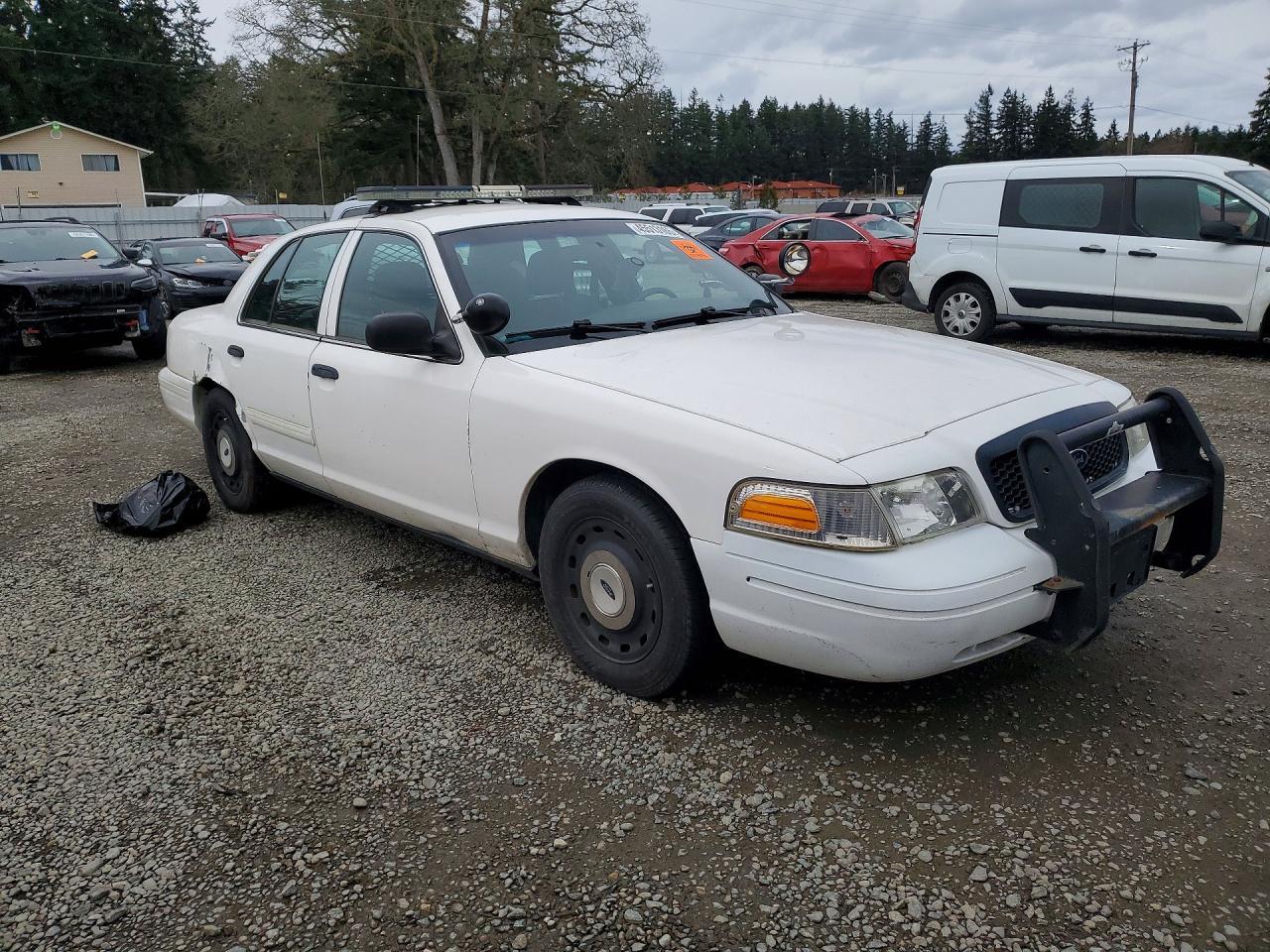 2003 FORD Crown Victoria