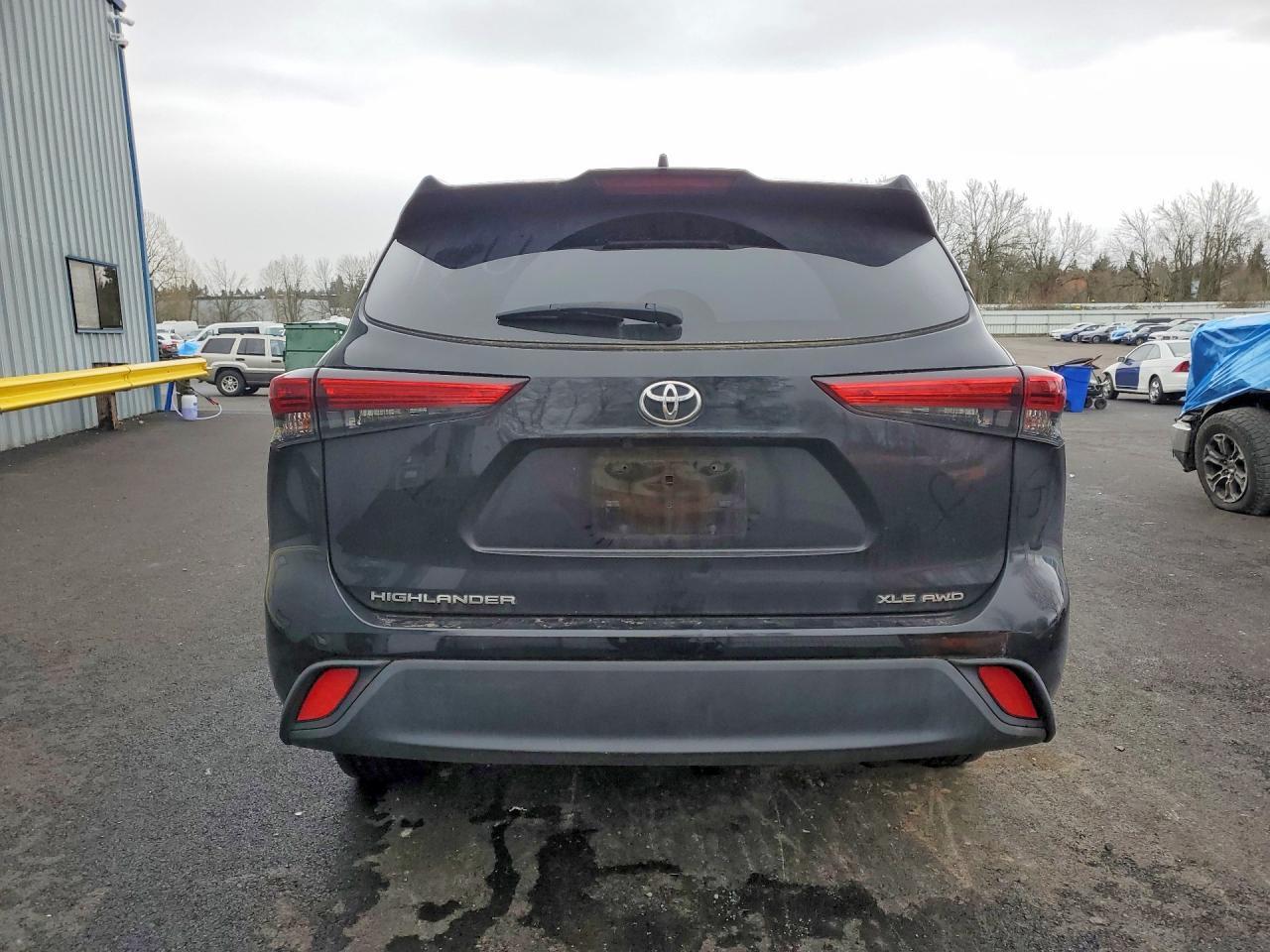 2022 TOYOTA HIGHLANDER