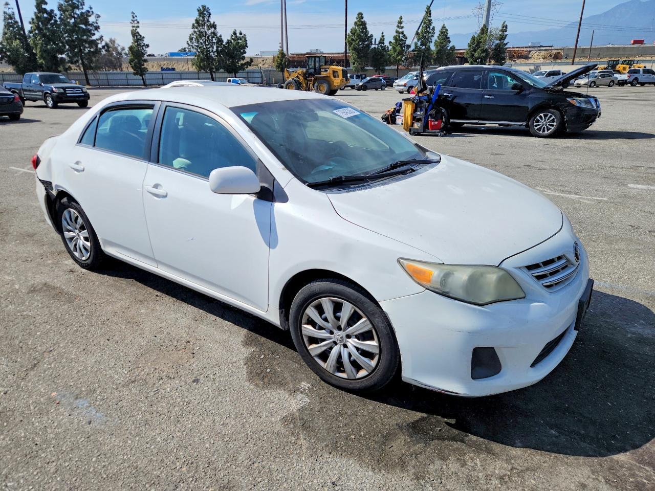 2013 TOYOTA COROLLA