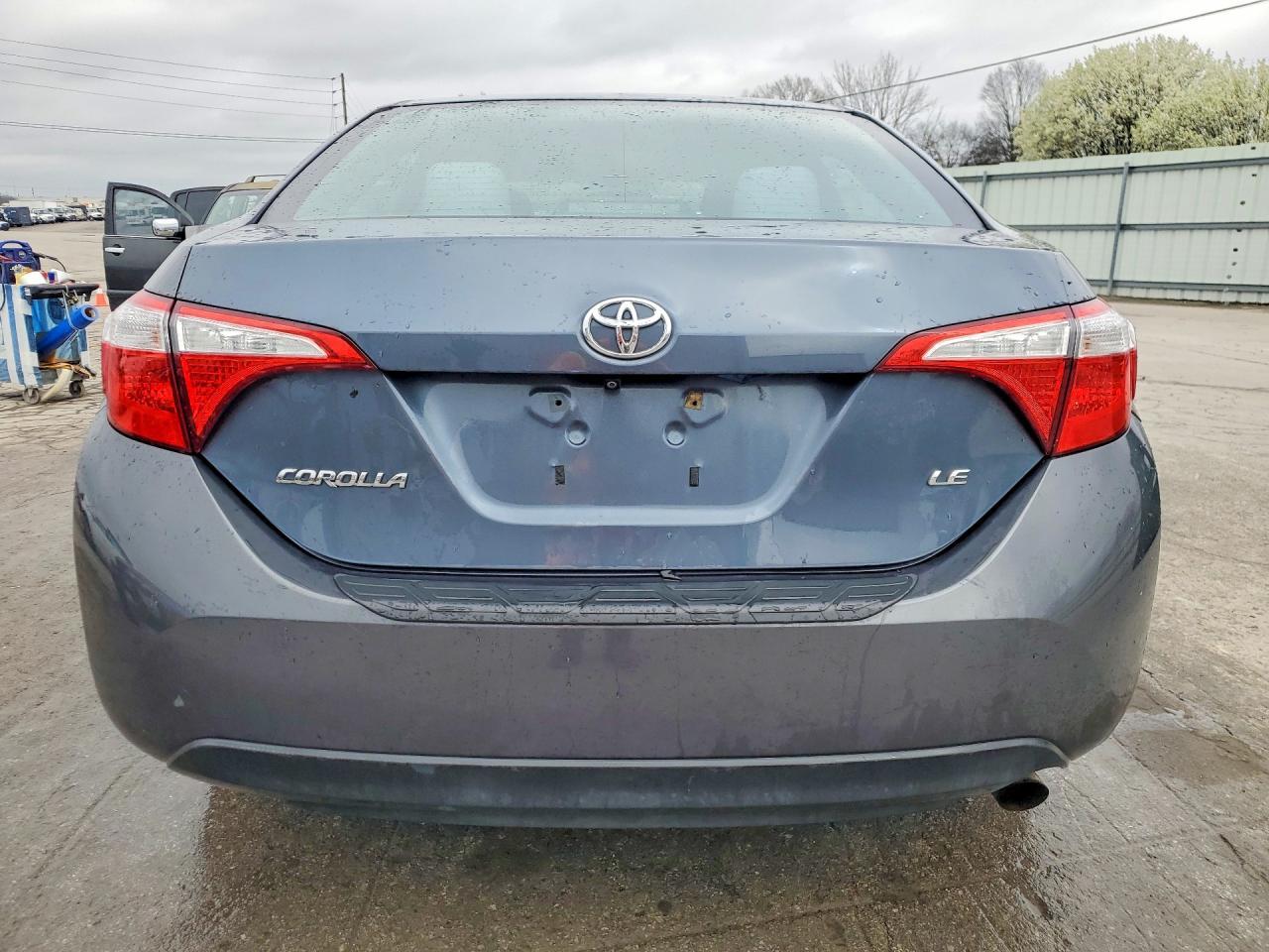 2015 TOYOTA COROLLA