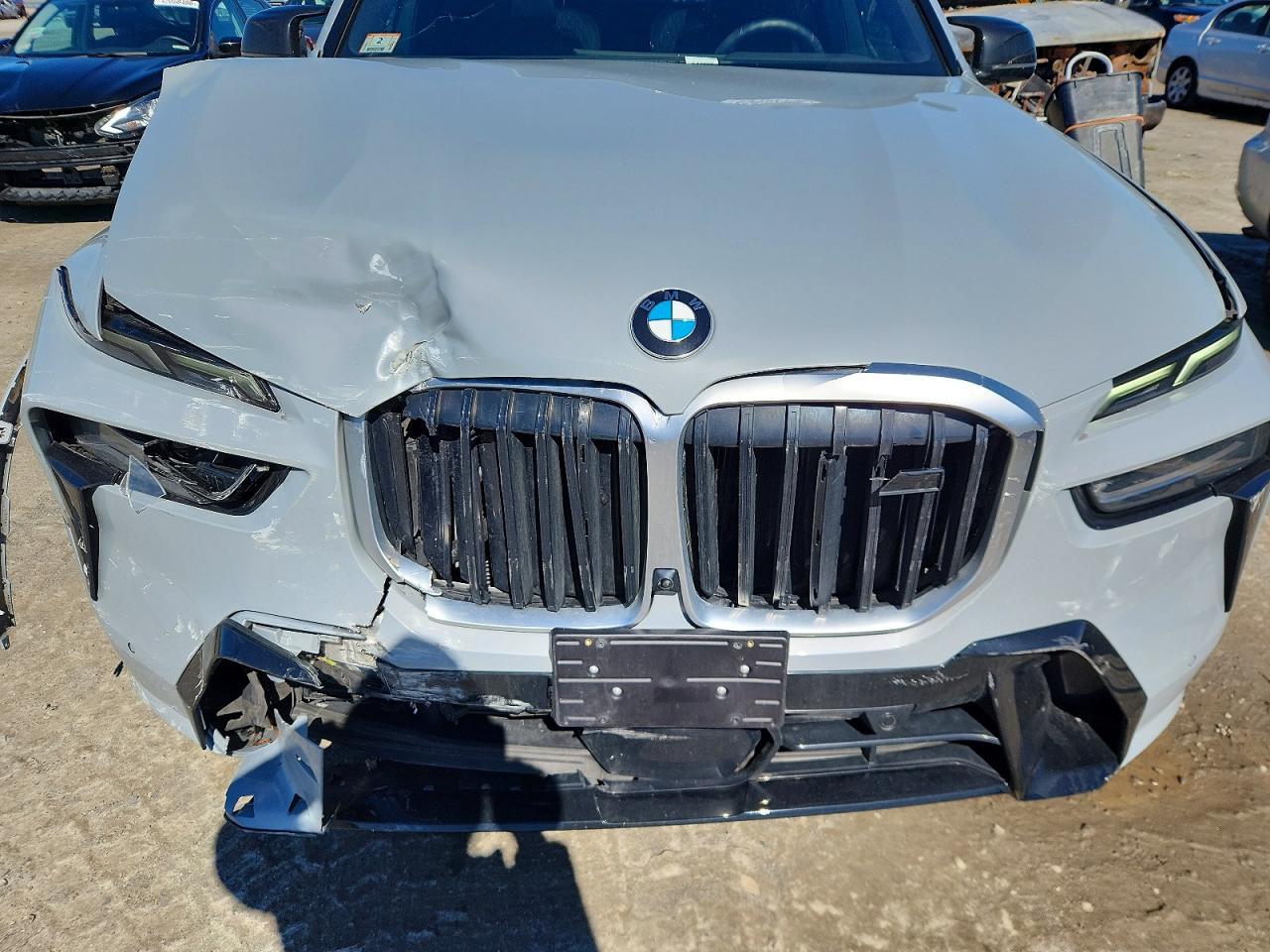 2025 BMW X7
