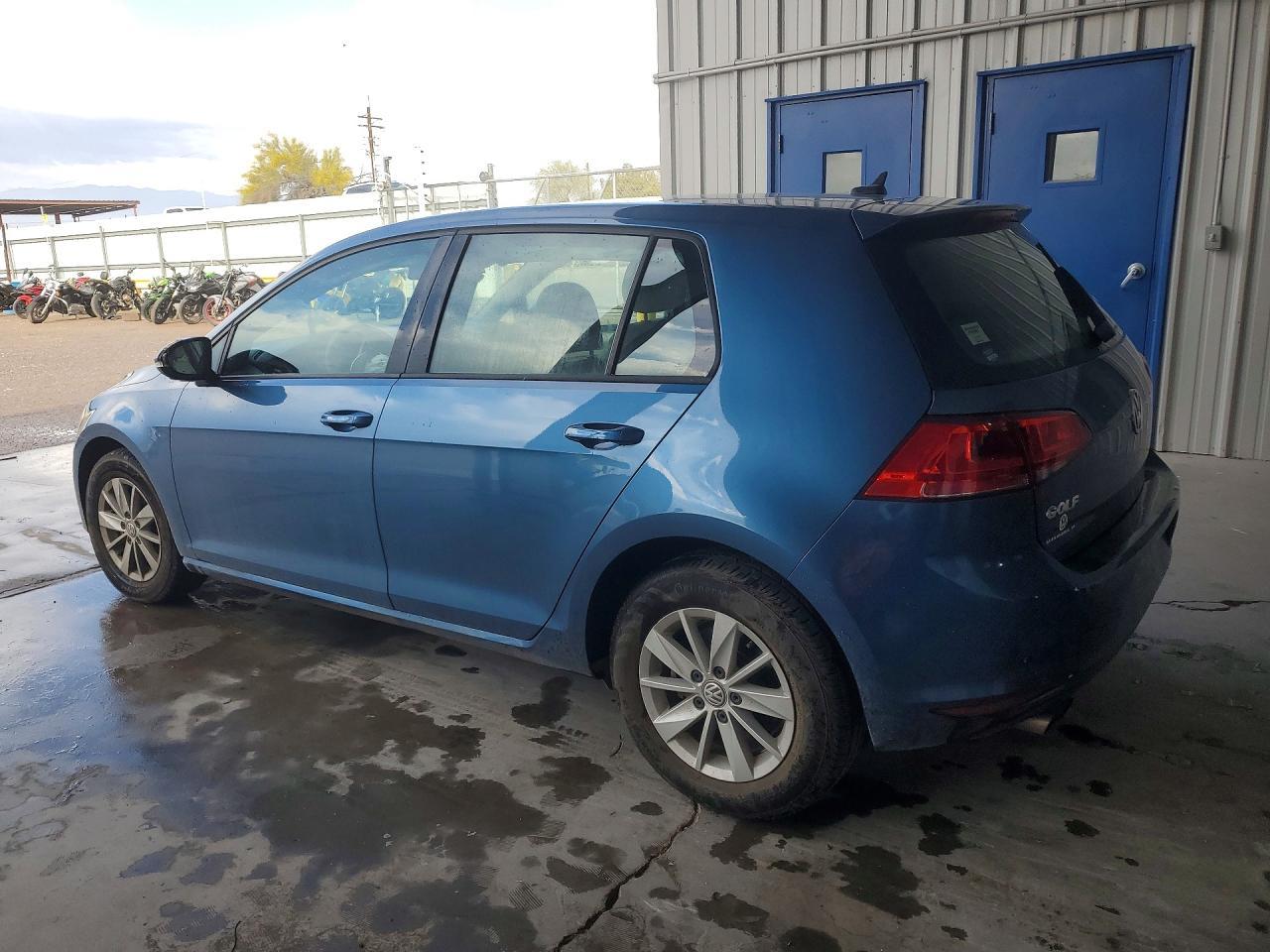 2017 VOLKSWAGEN GOLF