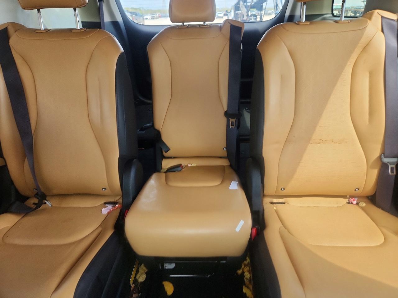 2023 KIA Carnival