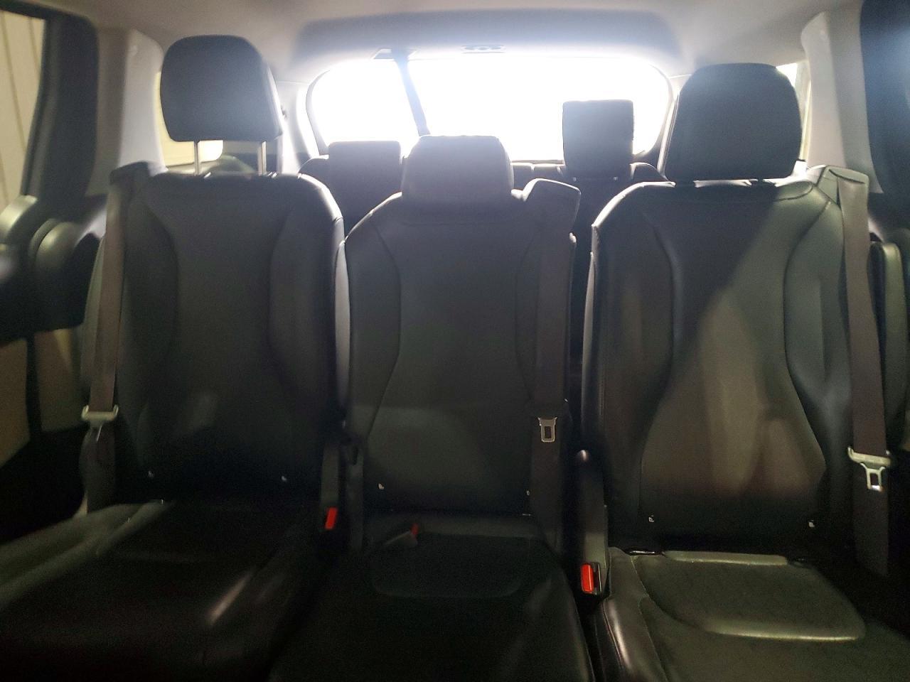 2023 KIA Carnival