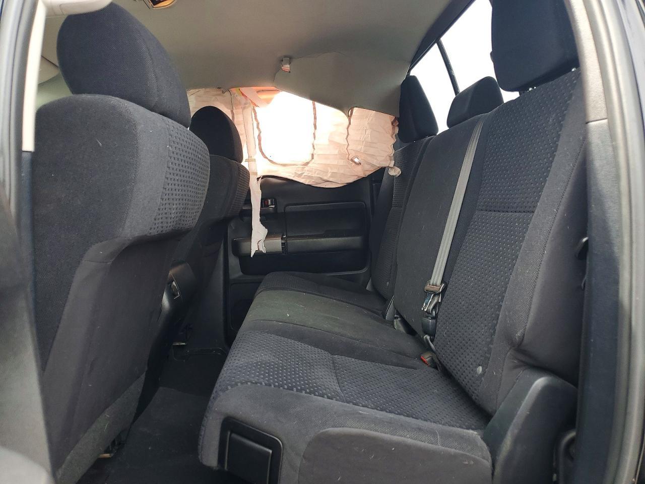2011 TOYOTA TUNDRA