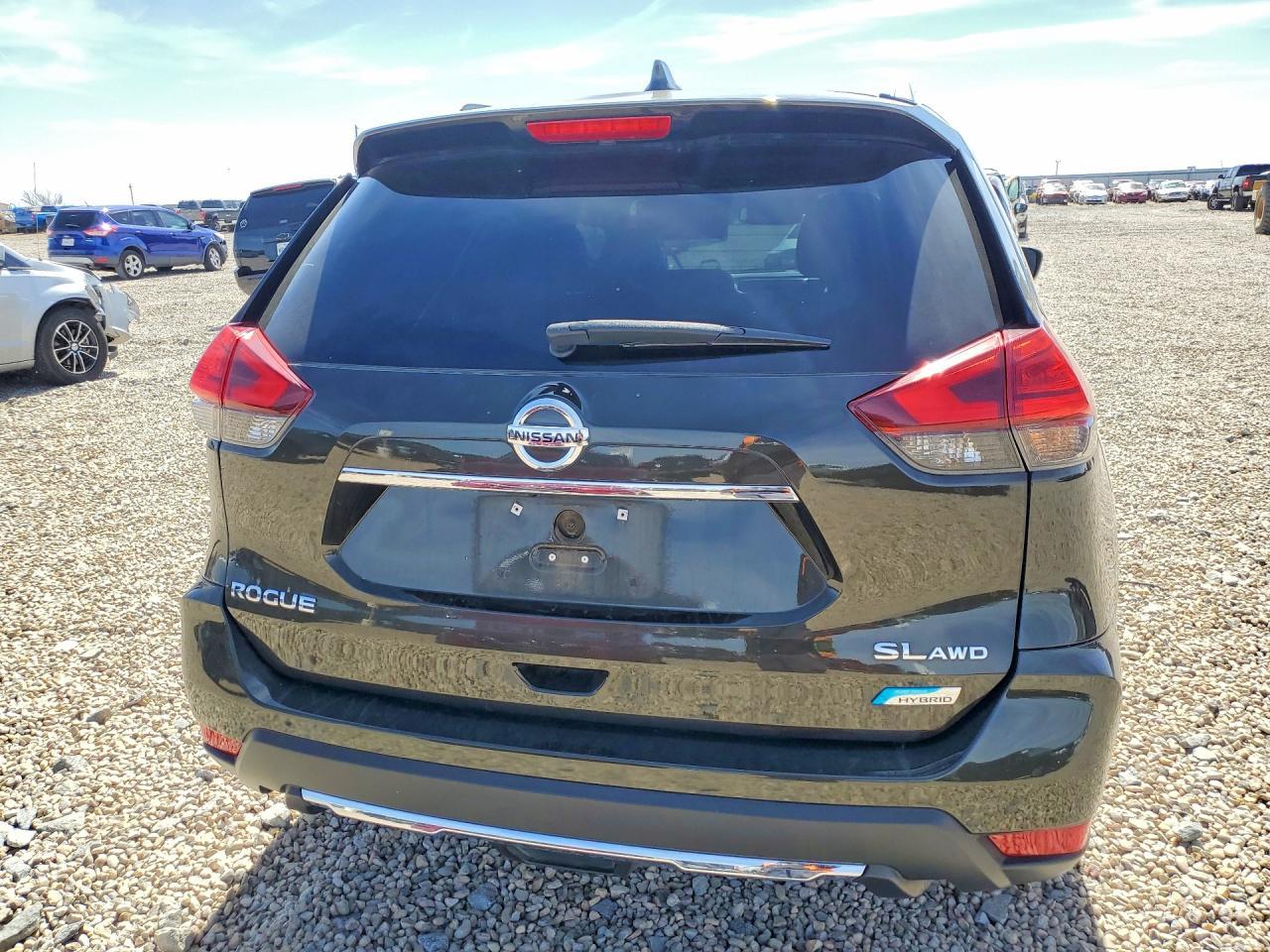 2017 NISSAN ROGUE