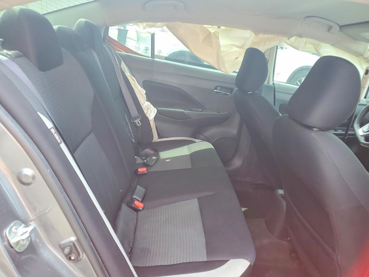 2021 NISSAN VERSA