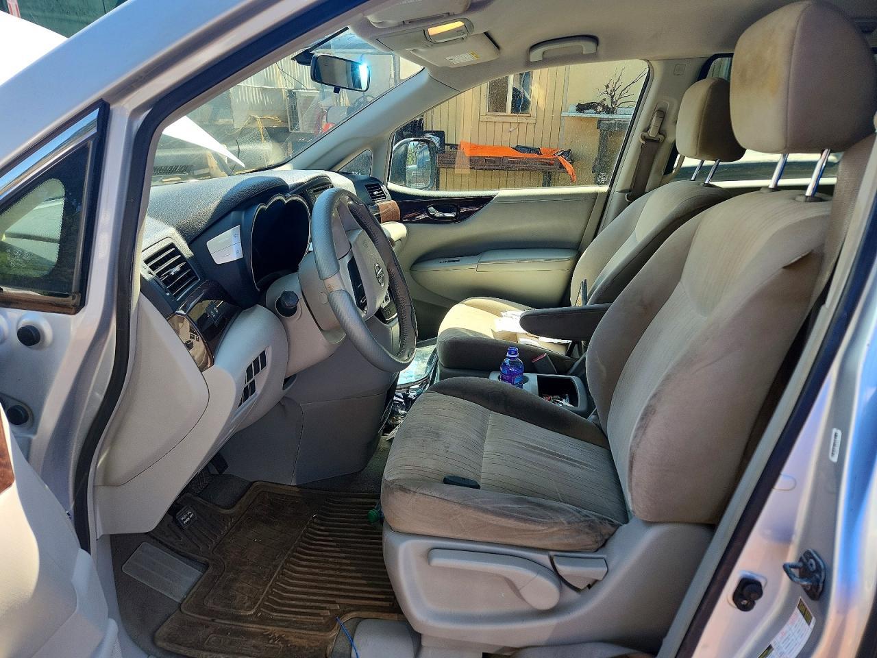 2017 NISSAN Quest