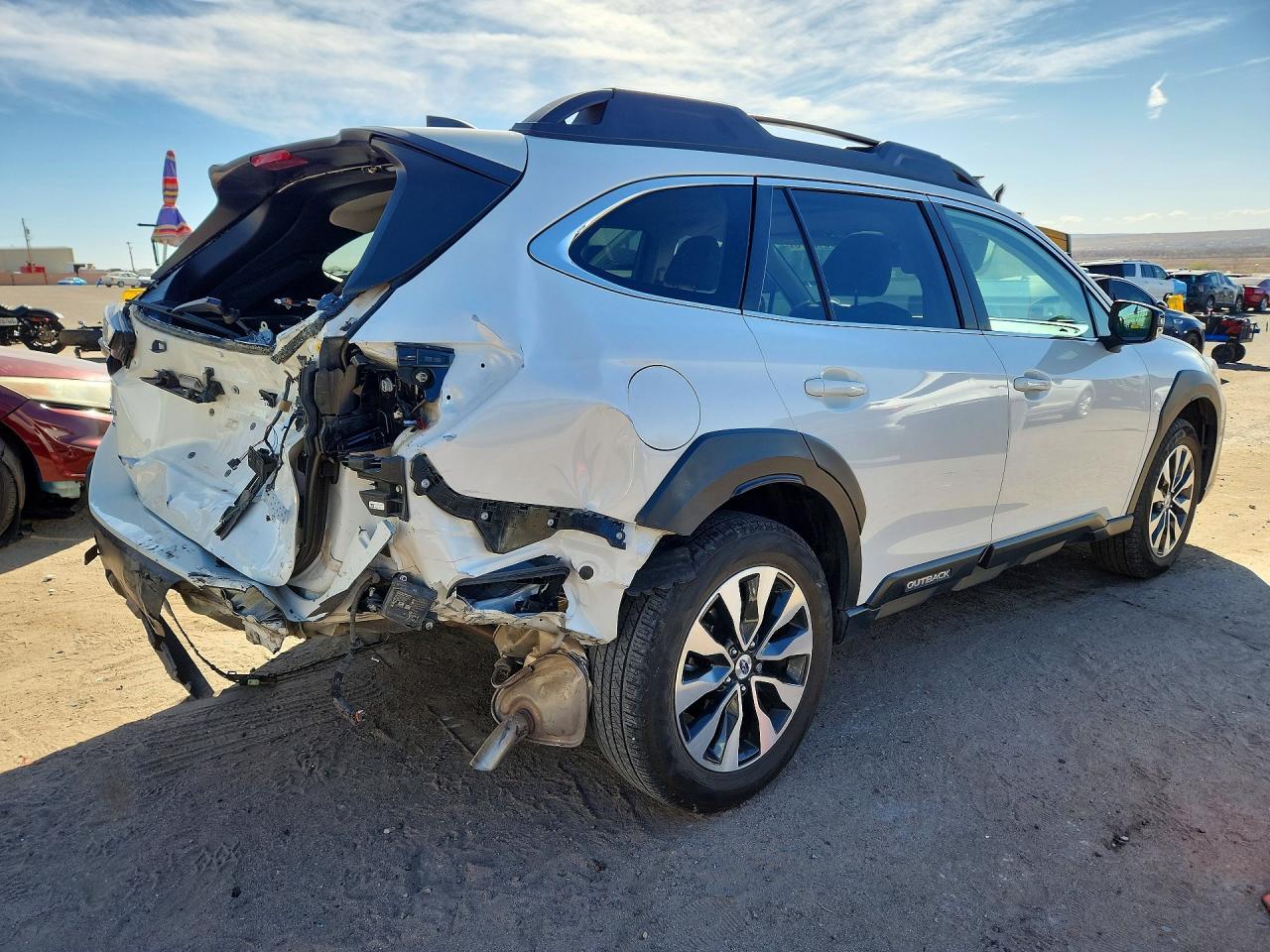 2023 SUBARU Outback