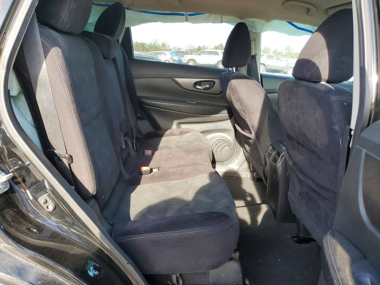 2015 NISSAN ROGUE