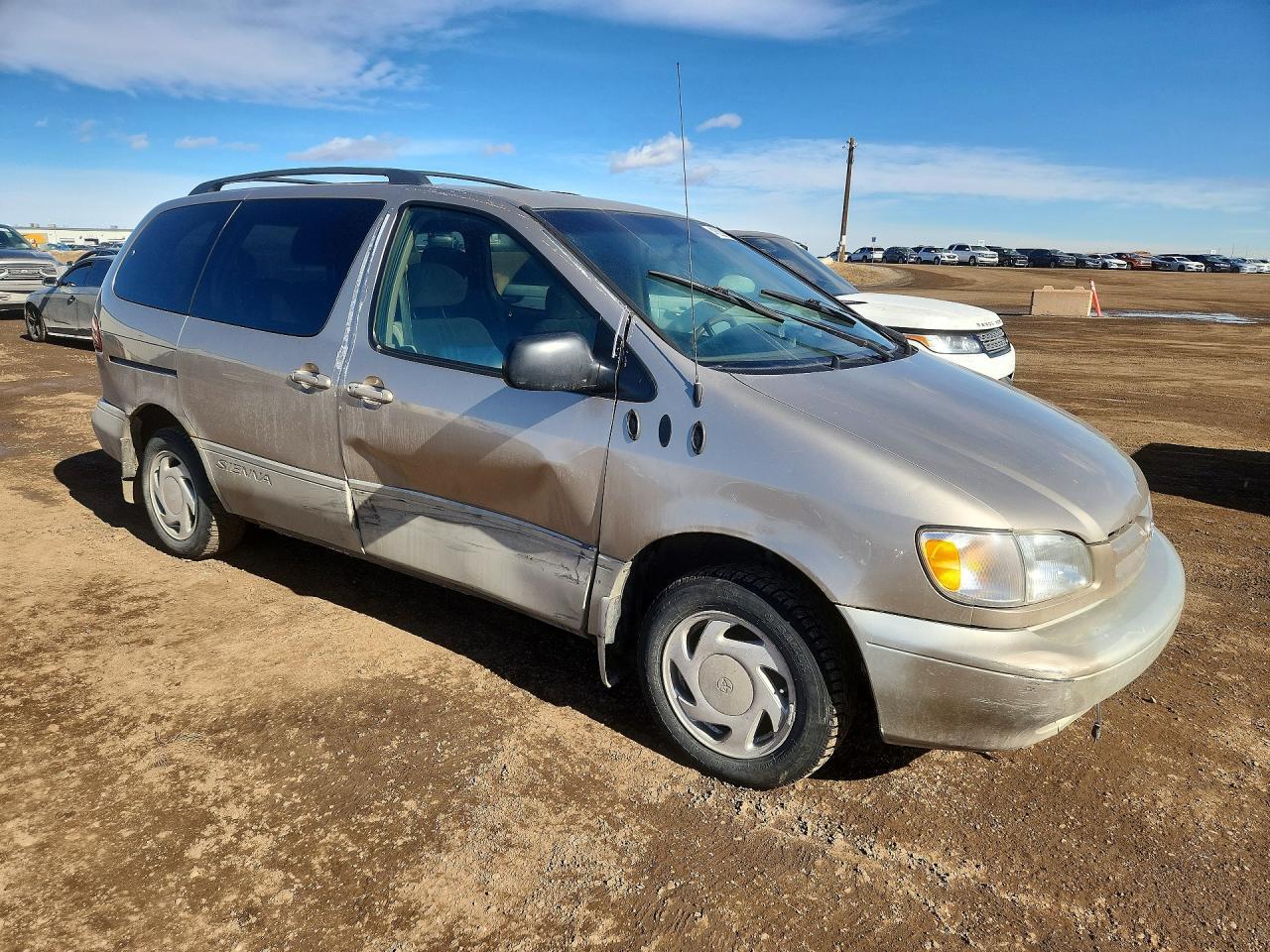 2000 TOYOTA SIENNA