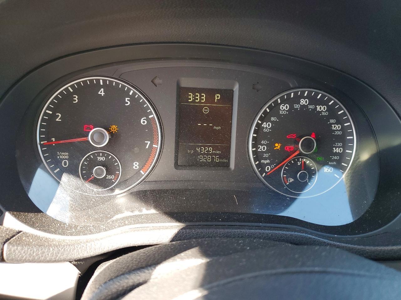 2012 VOLKSWAGEN Passat