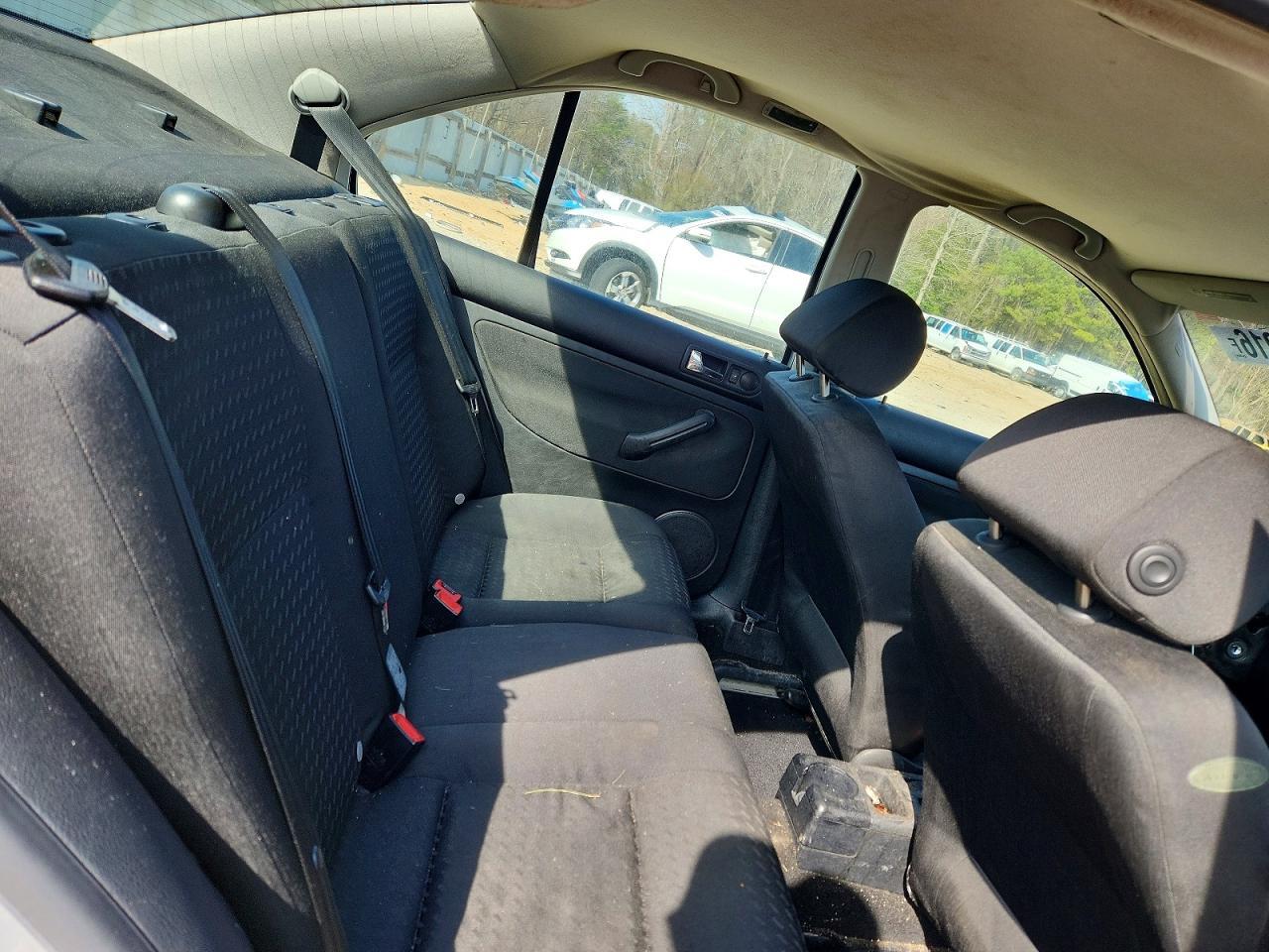 2004 VOLKSWAGEN JETTA