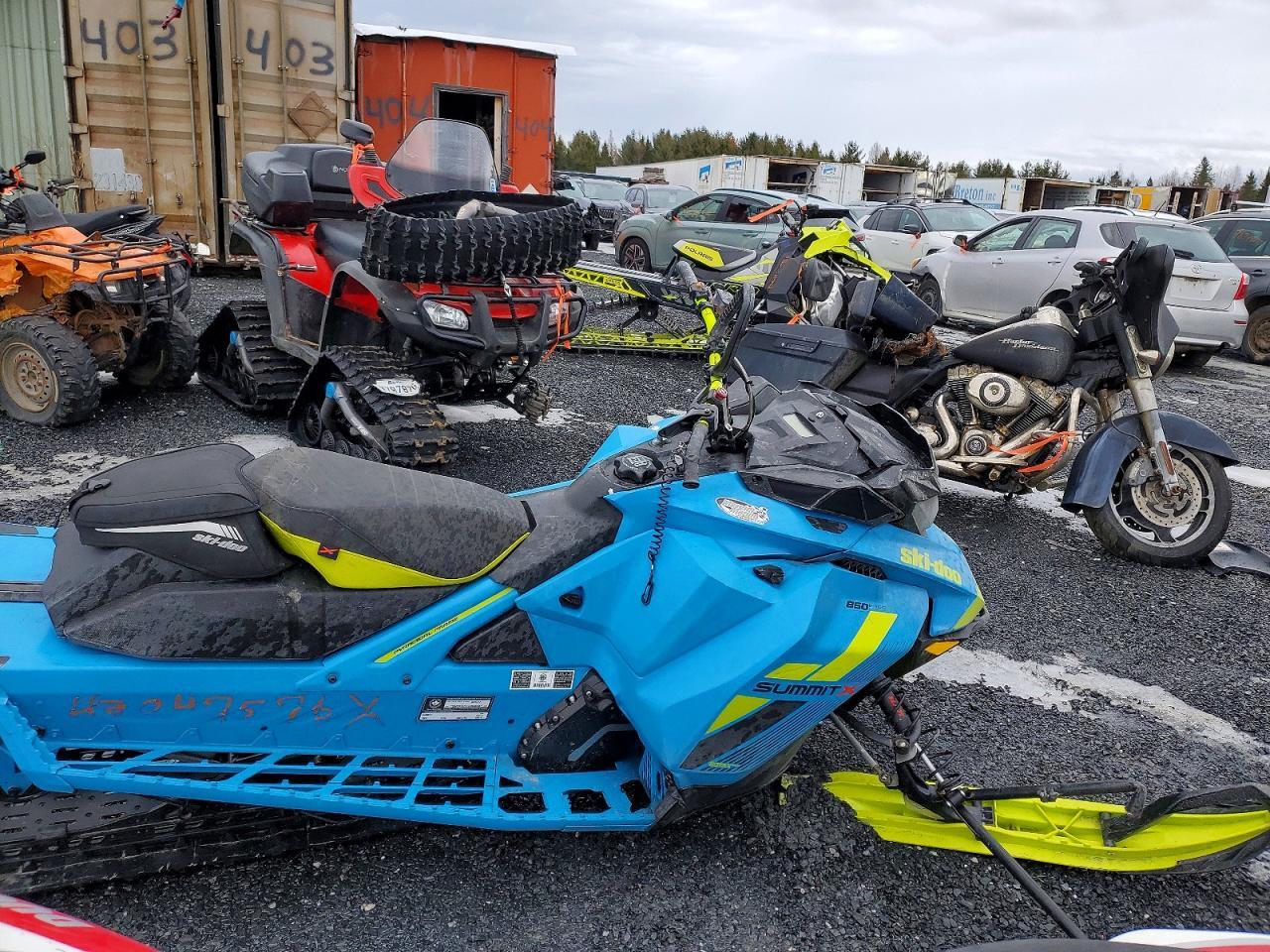 2018 SKI-DOO Summit X 850