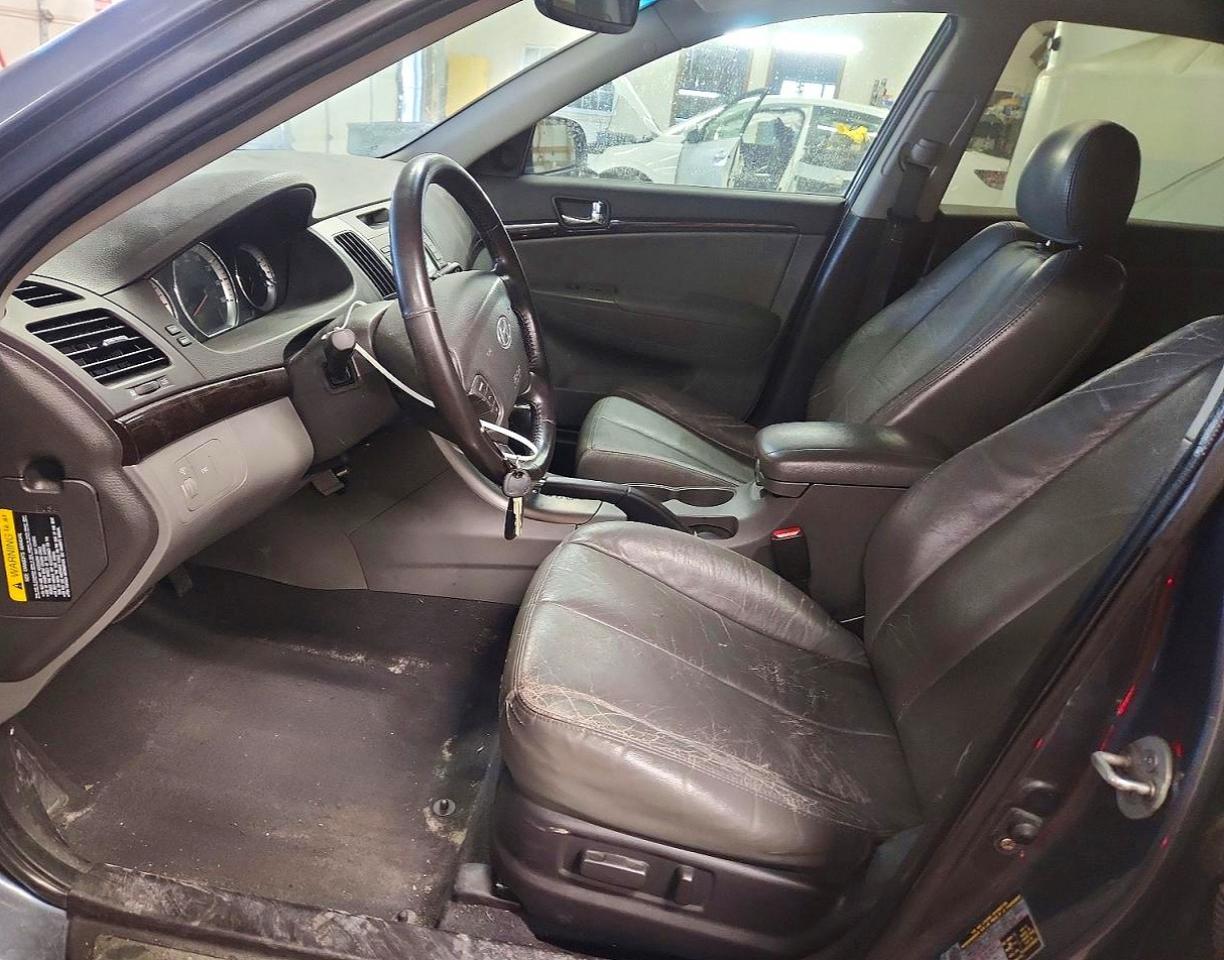 2010 HYUNDAI SONATA