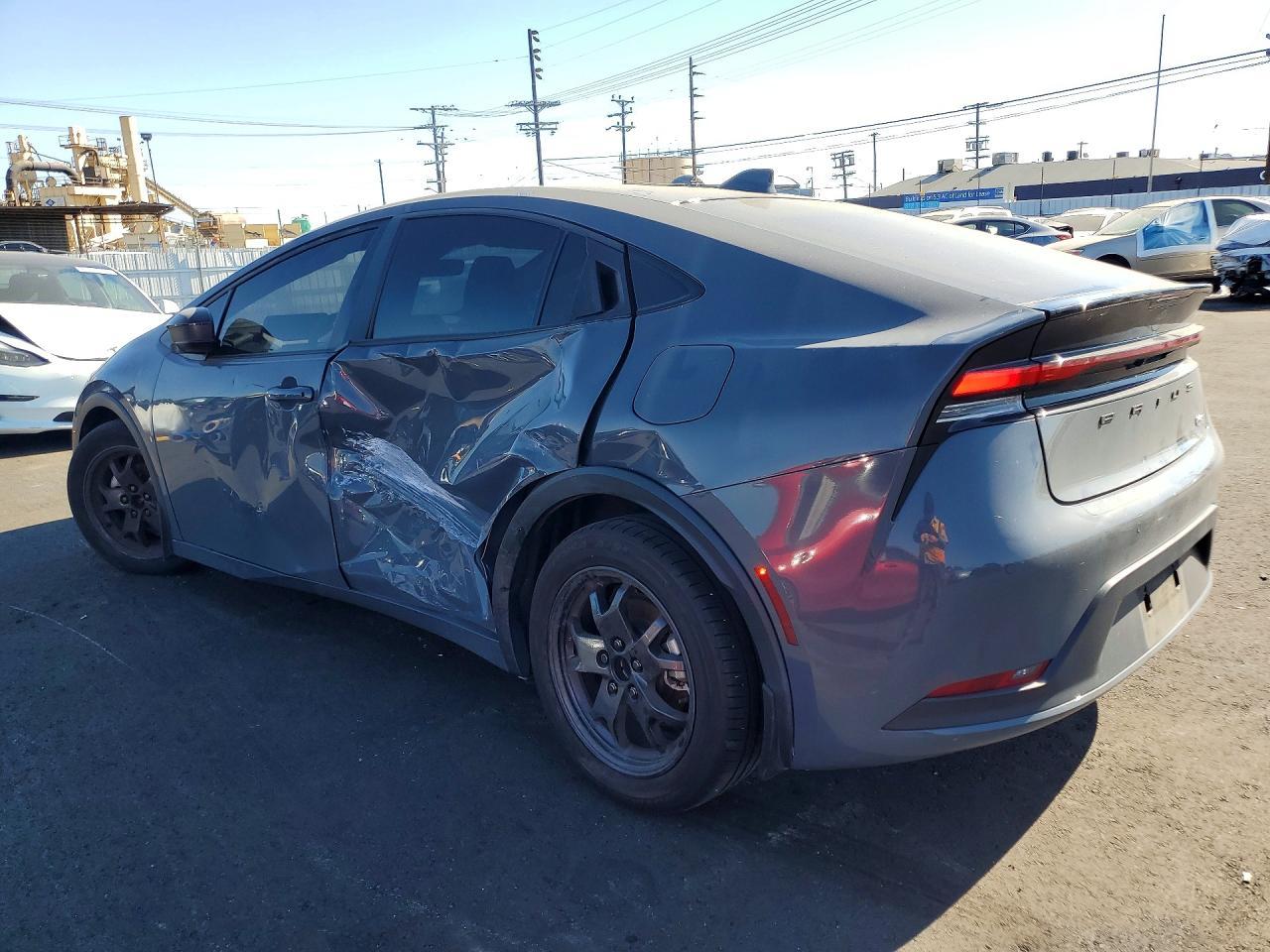 2024 TOYOTA PRIUS